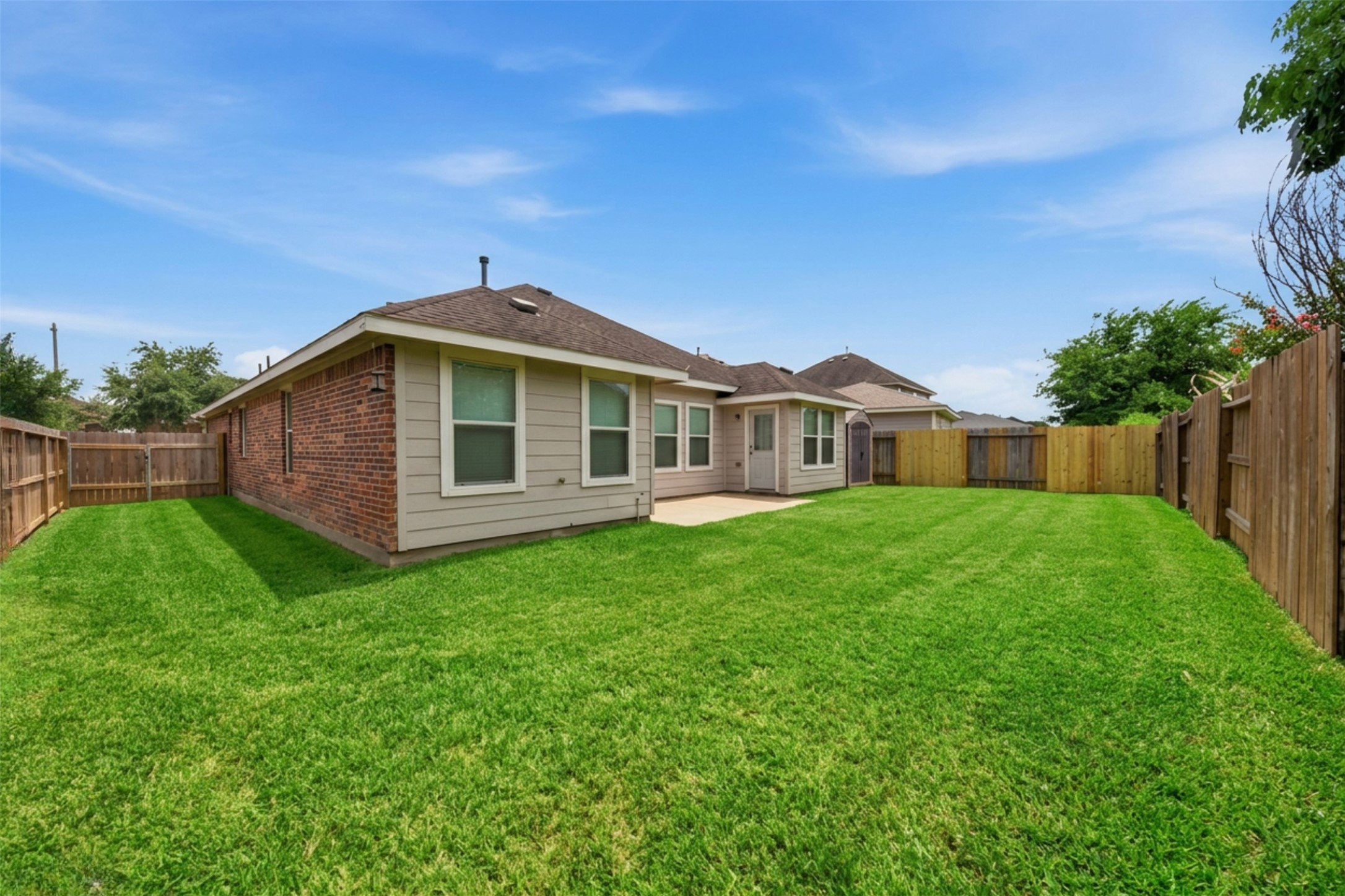 1284 Pinto Pass, Alvin, TX 77511