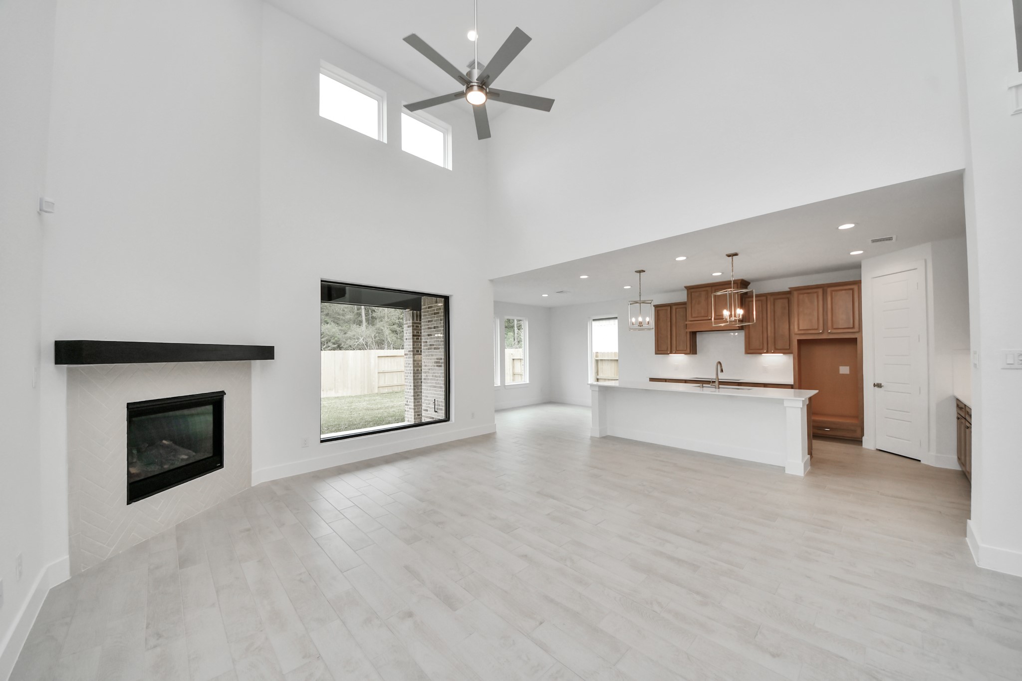 2065 Corn Thistle Way, Magnolia, TX 77355