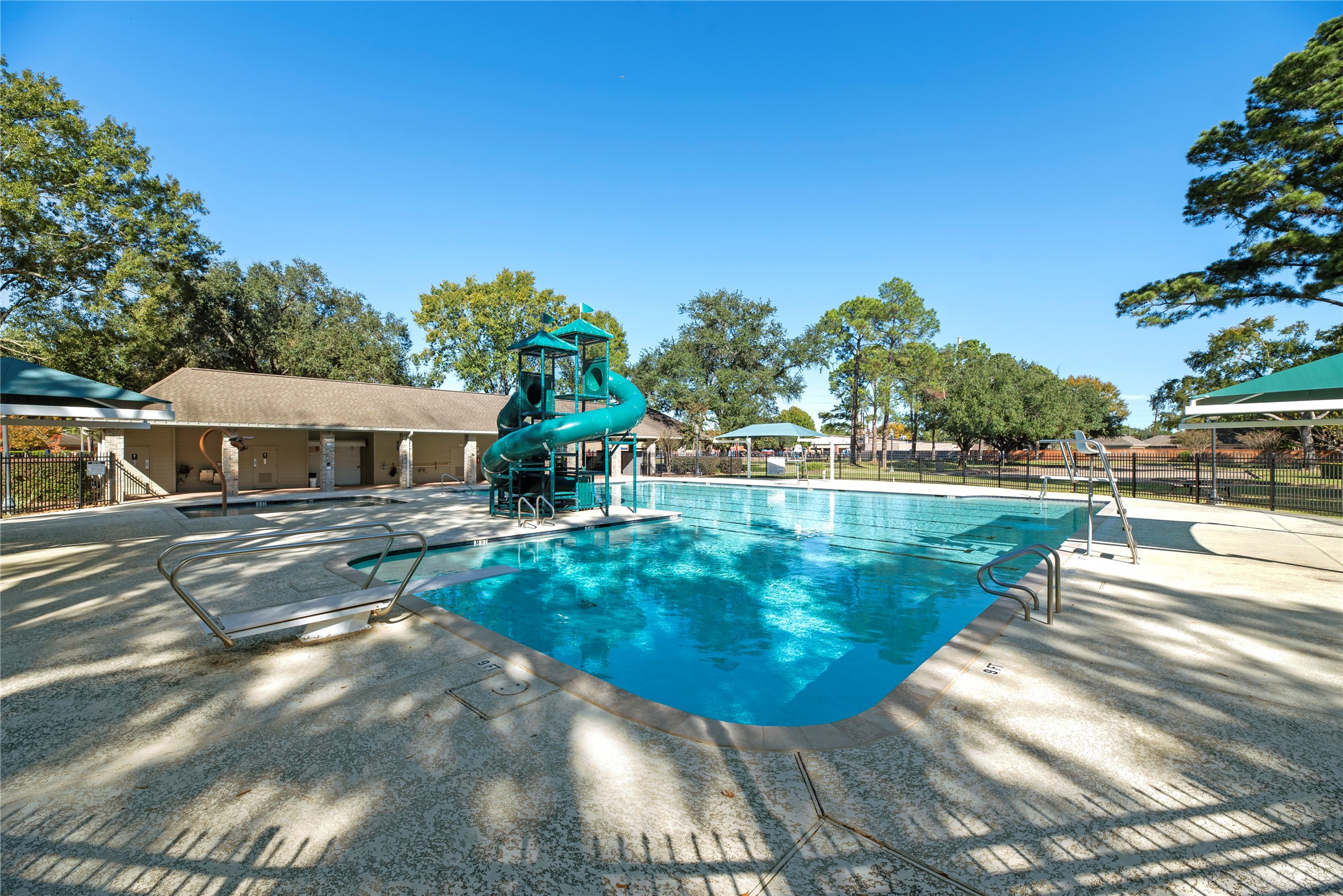Cool off, make a splash & enjoy sunny afternoons at the Southdown Village neighborhood pool, complete with a fun waterslide for added excitement.