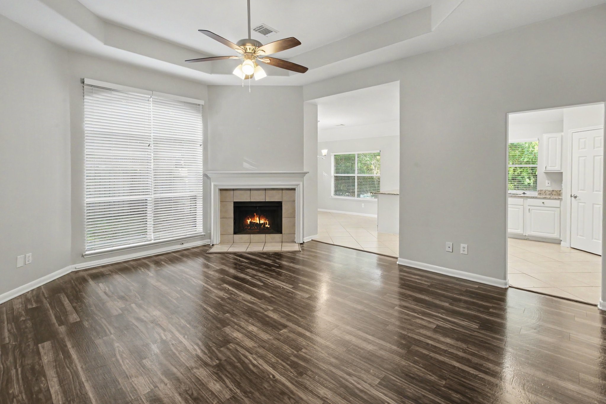 86 N Lace Arbor Drive, The Woodlands, TX 77382