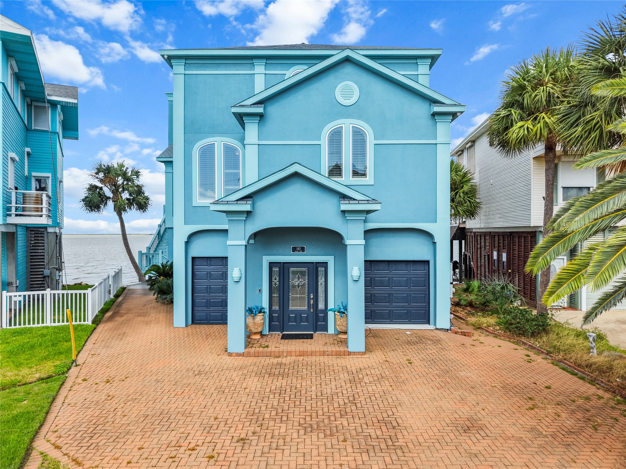143 Isles End Road, Tiki Island, TX 77554 143 Isles End Road, Tiki Island, TX 77554