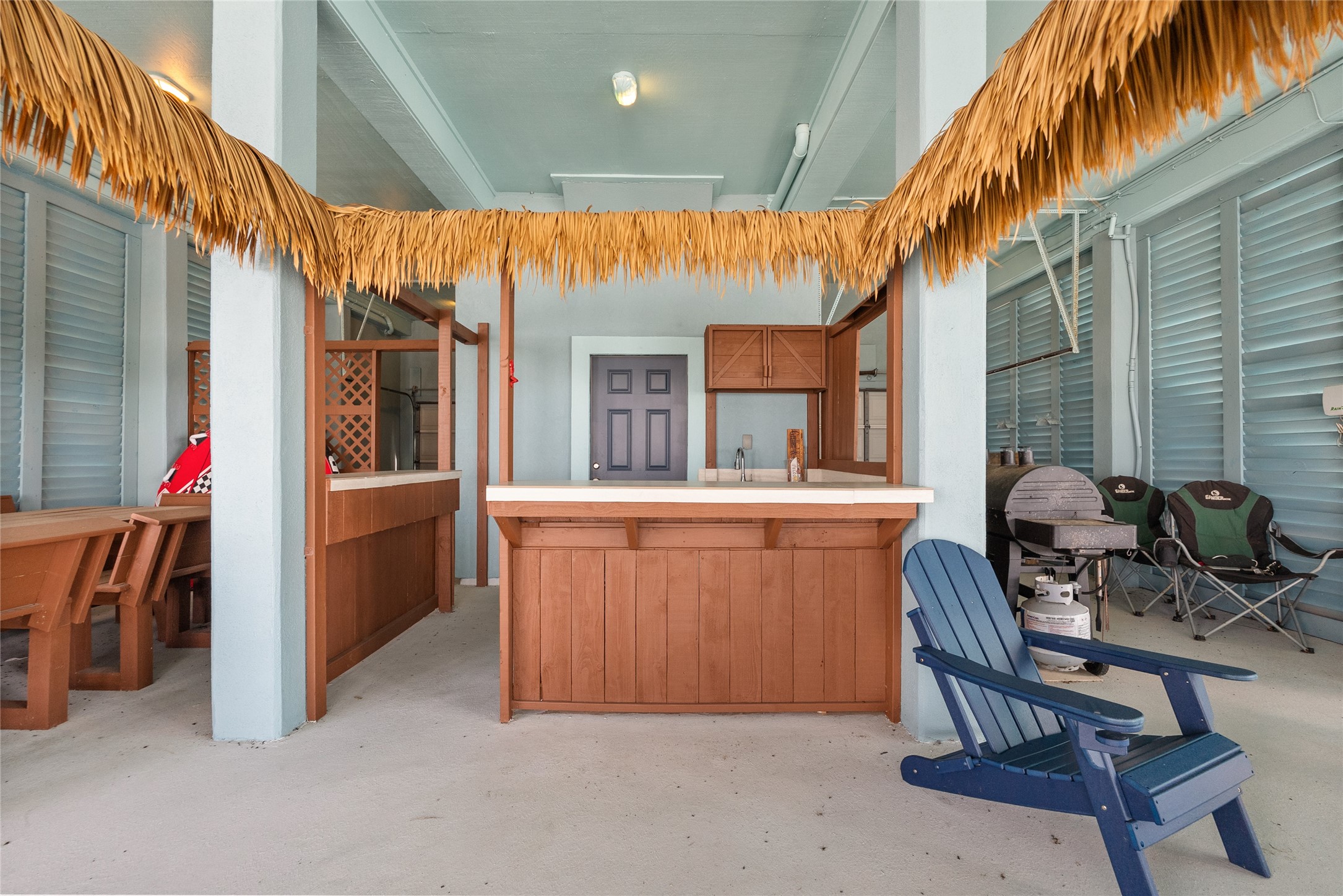 143 Isles End Road, Tiki Island, TX 77554