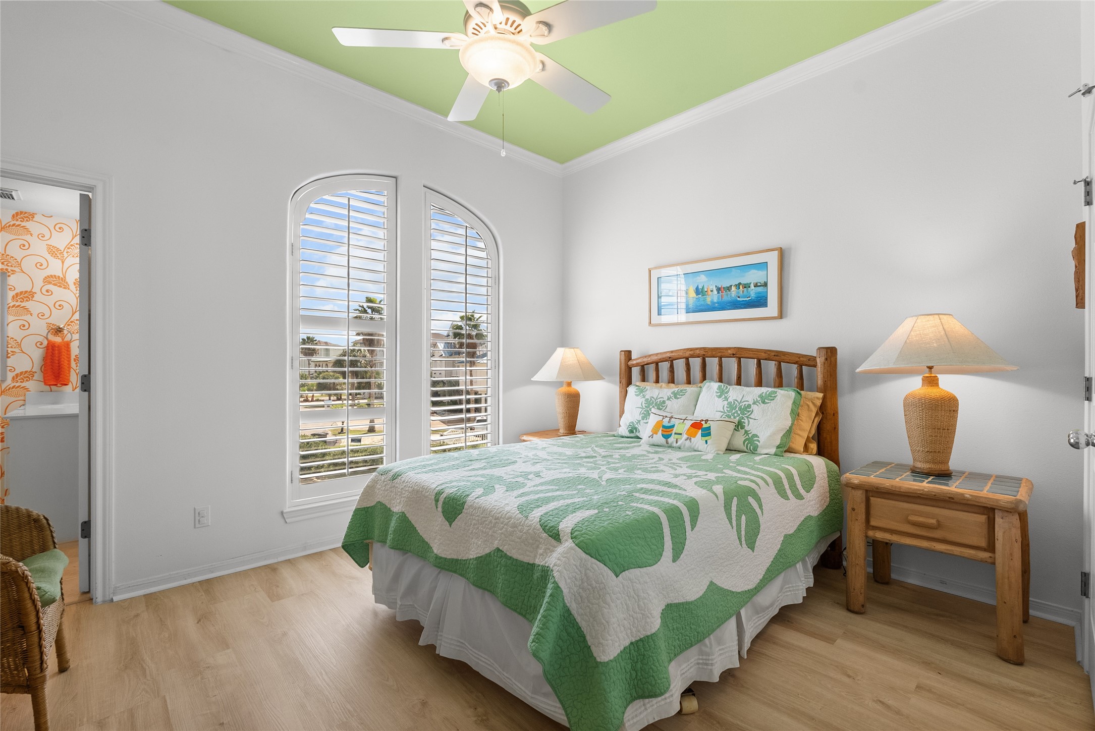 143 Isles End Road, Tiki Island, TX 77554