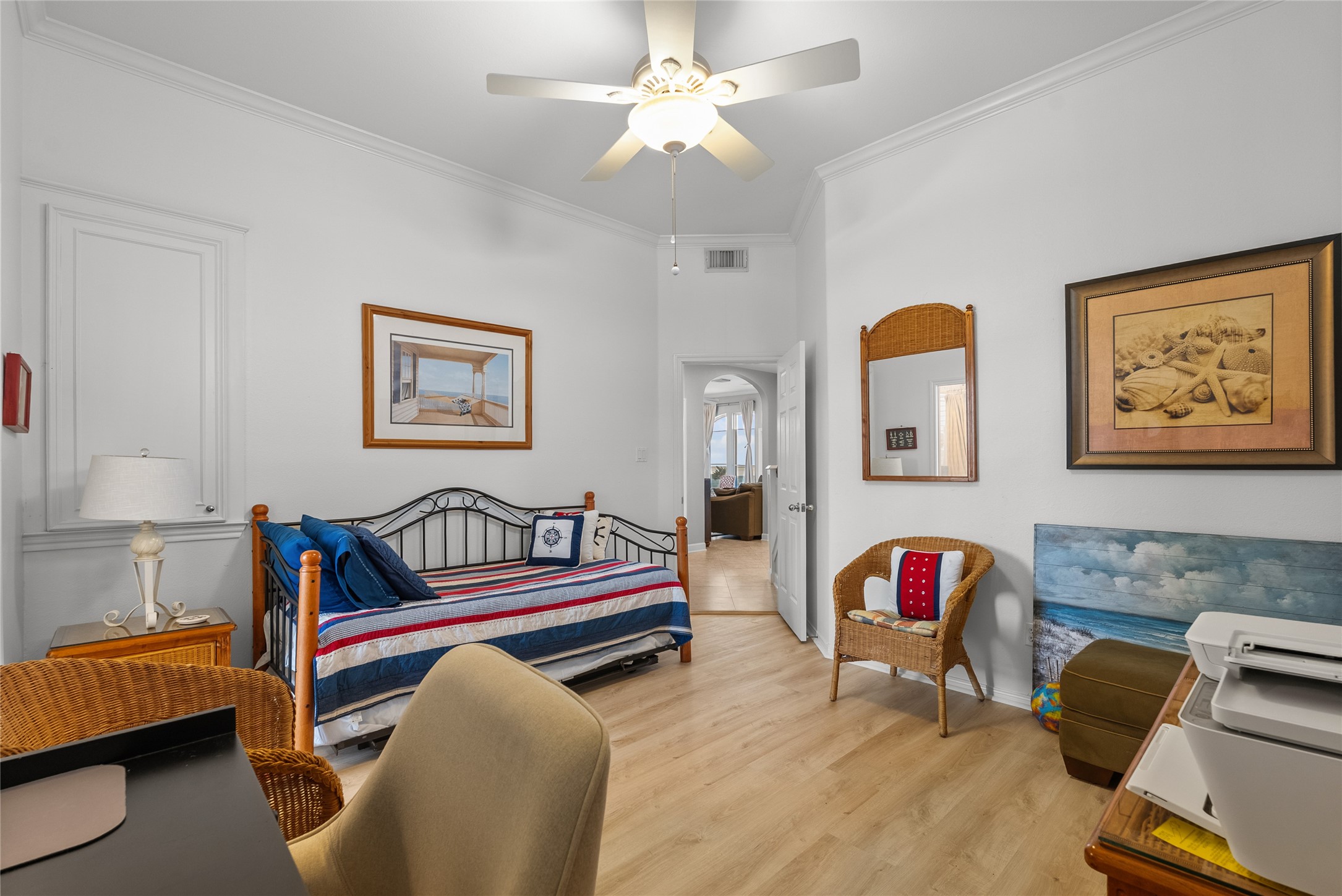 143 Isles End Road, Tiki Island, TX 77554