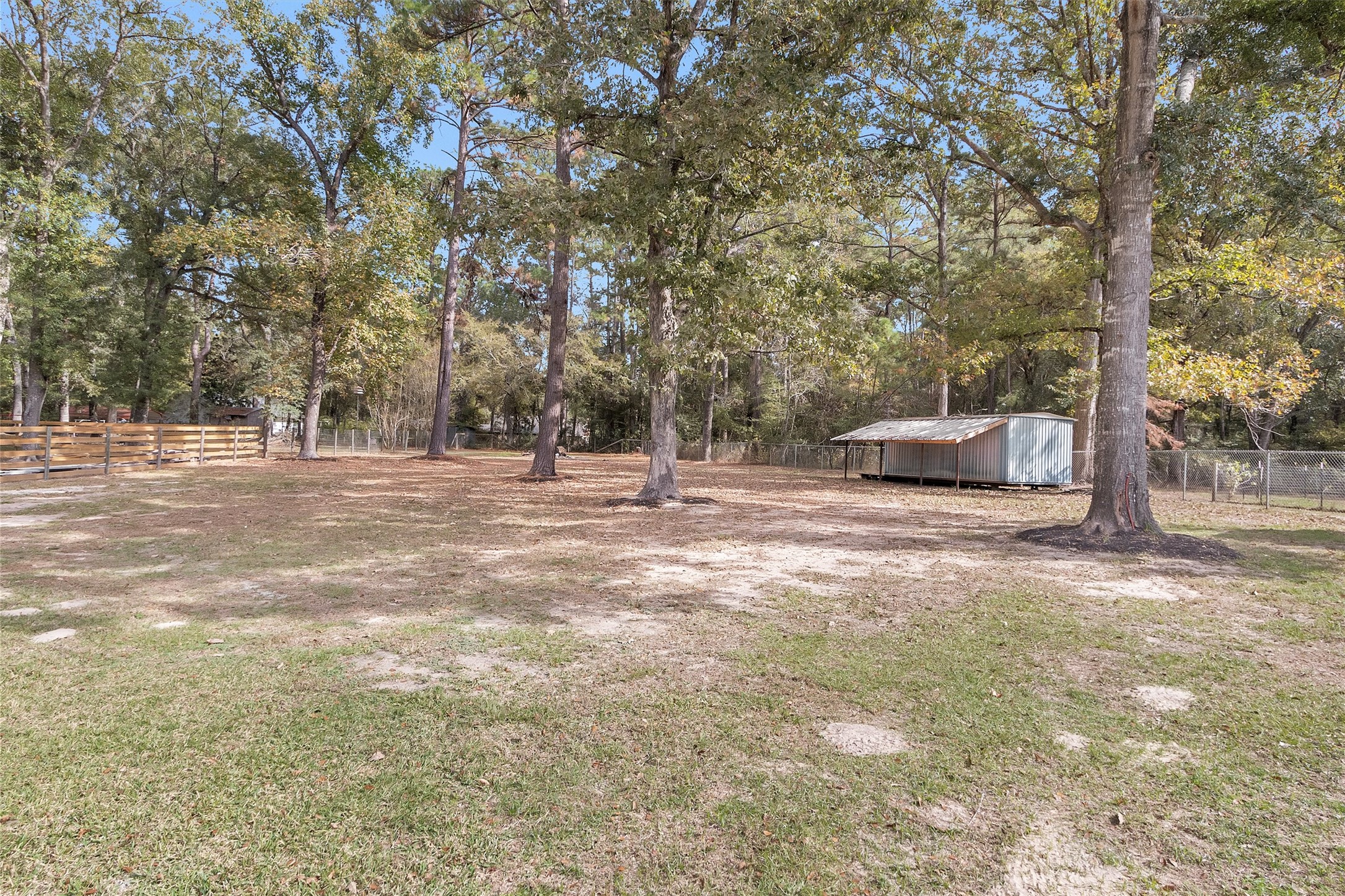Huge yard with water and electric for irrigation or animals