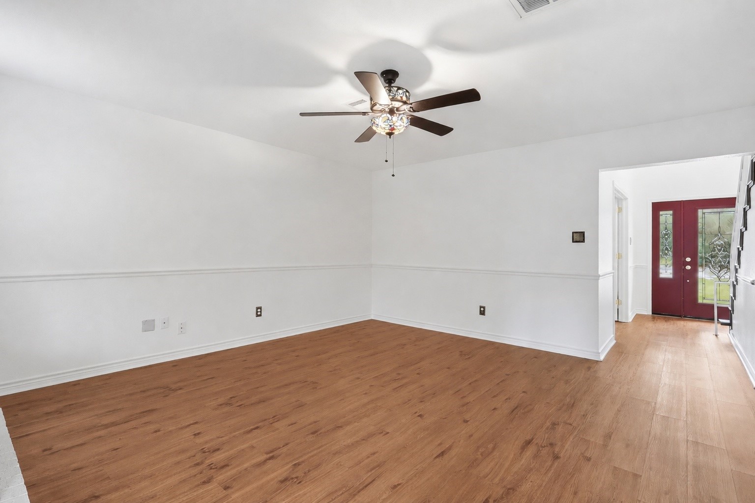 Large den, perfect for family time.