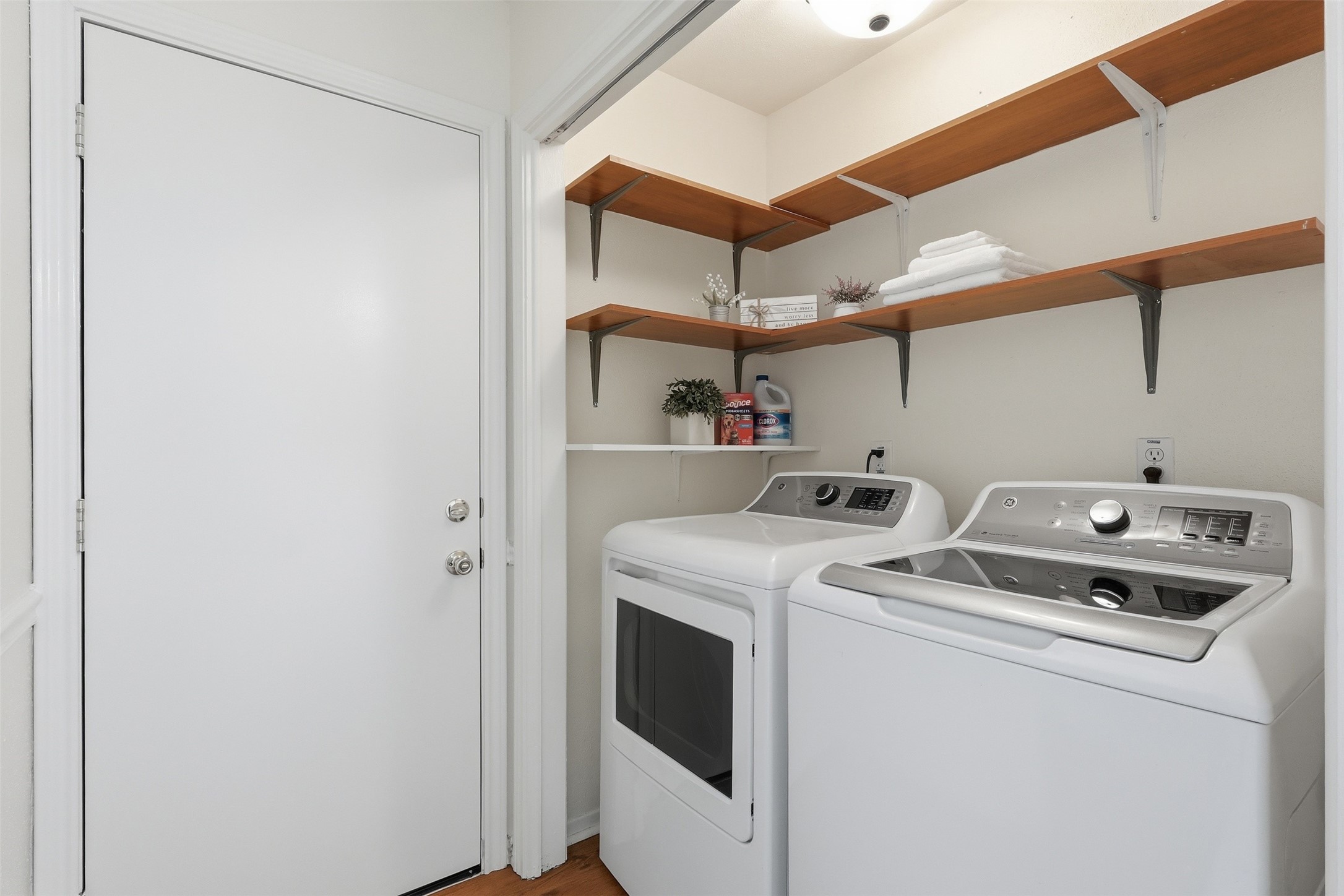 Tons of storage to keep your laundry room tidy and free from clutter!