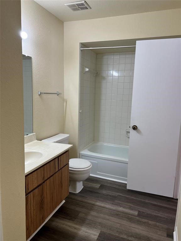 16111 Aspenglen Drive, #206, Houston, TX 77084