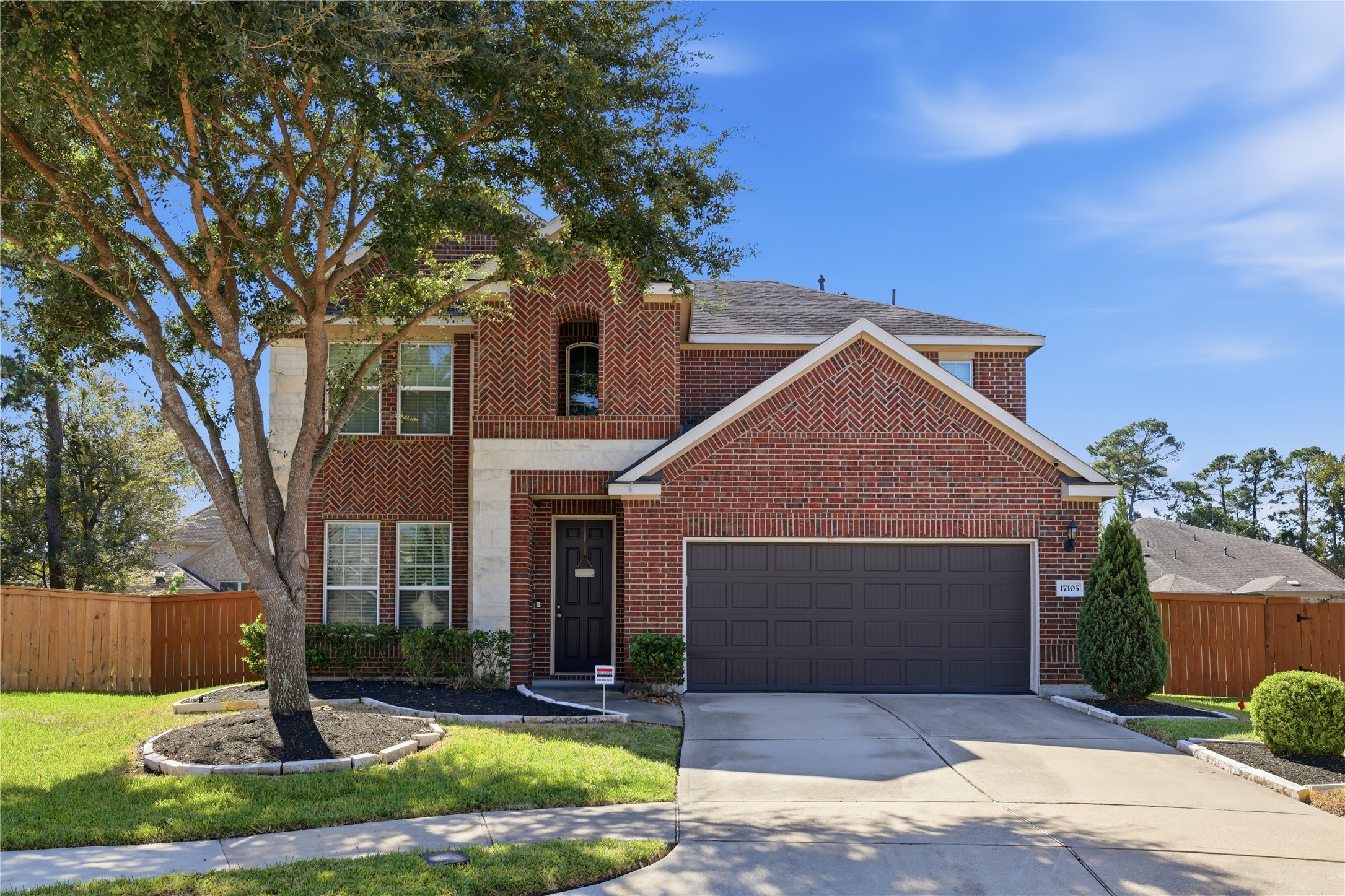 17105 Stillhouse Lake Court, Houston, TX 77044