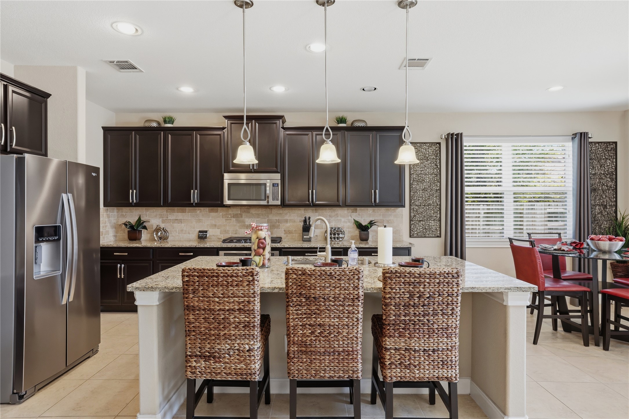 17105 Stillhouse Lake Court, Houston, TX 77044