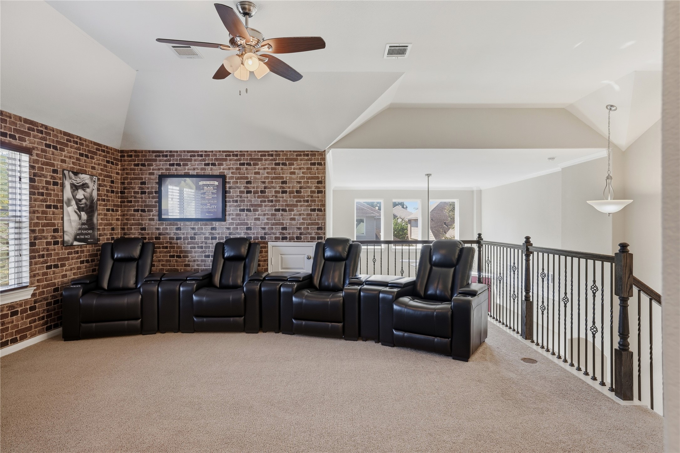 17105 Stillhouse Lake Court, Houston, TX 77044