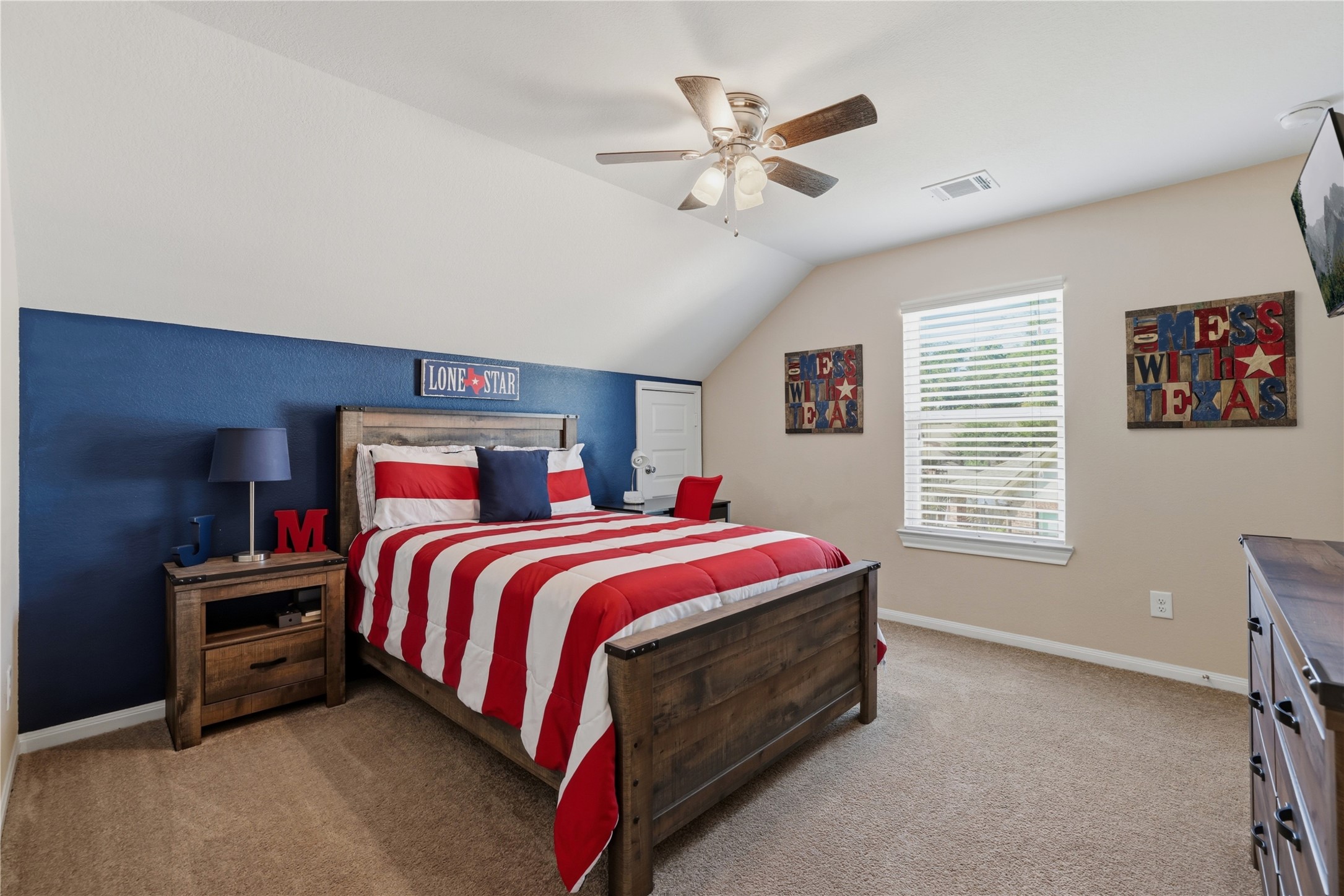 17105 Stillhouse Lake Court, Houston, TX 77044