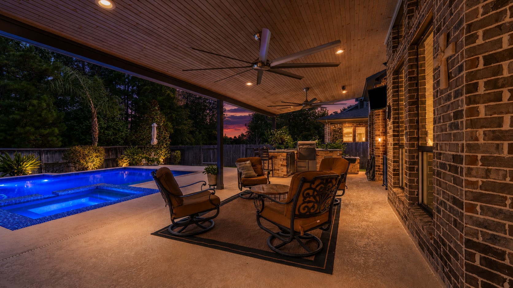121 Hunter Hollow Place, Montgomery, TX 77316