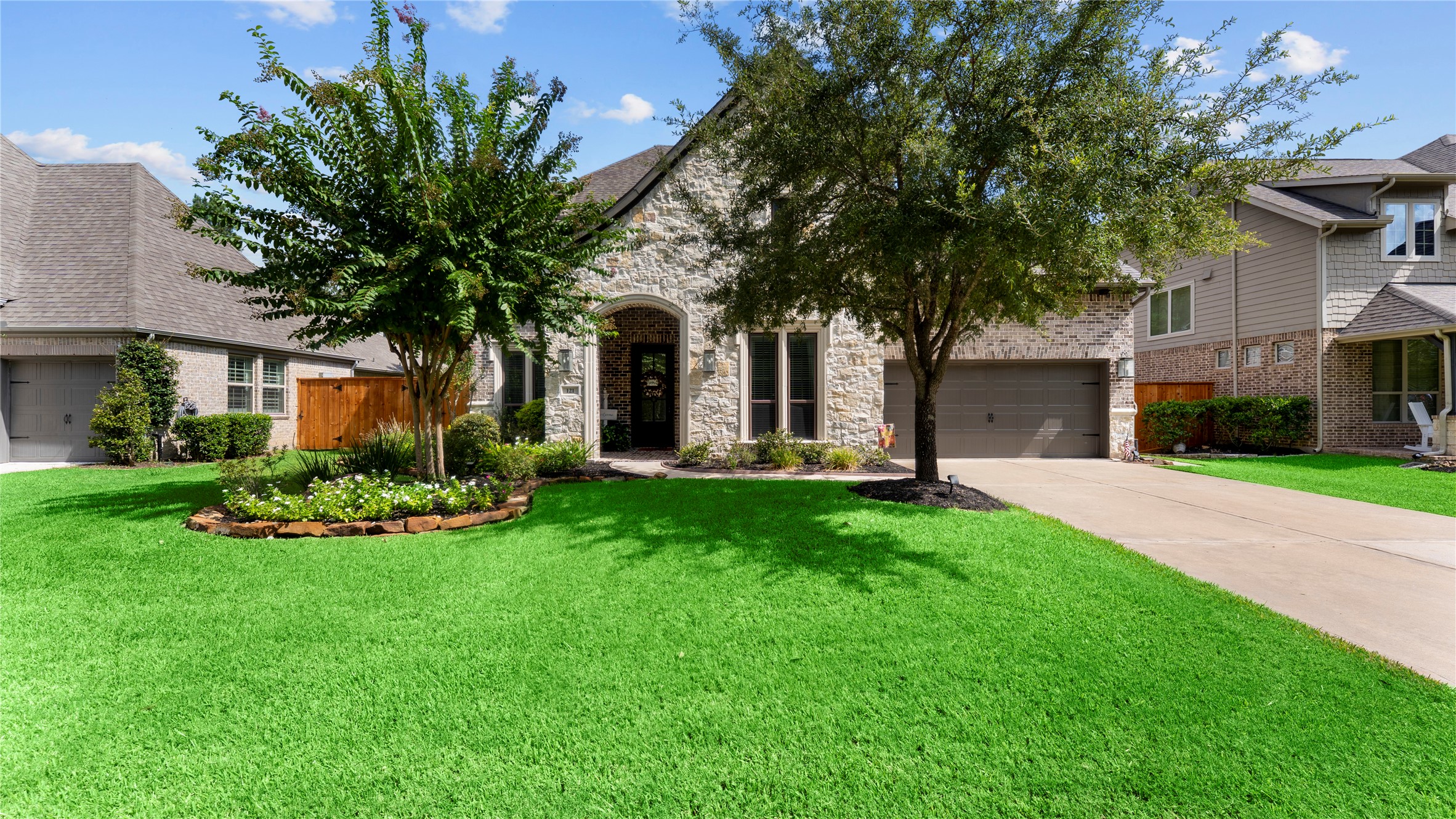 121 Hunter Hollow Place, Montgomery, TX 77316