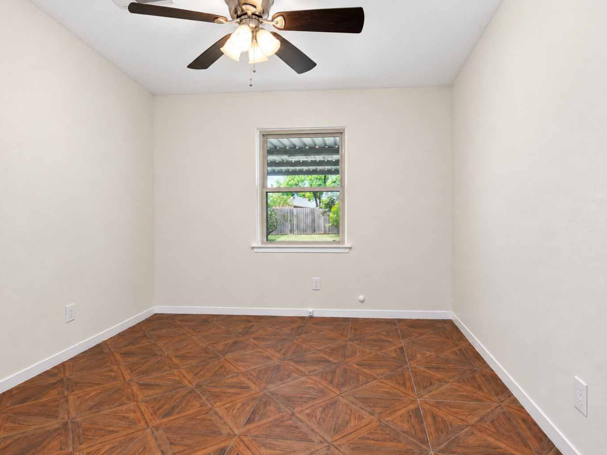 10323 Winding Trail Road, La Porte, TX 77571