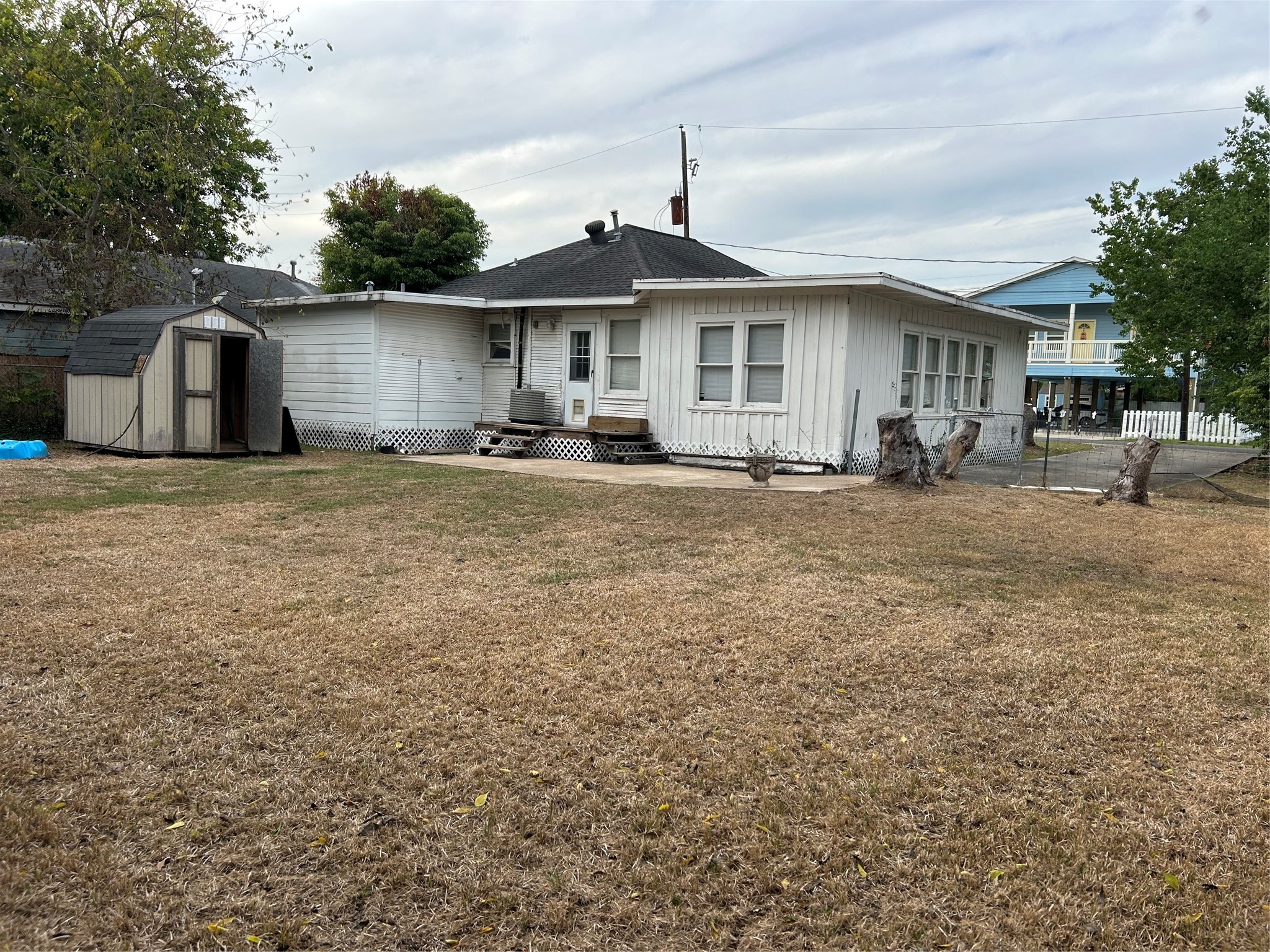 107 BAY OAKS Drive, La Porte, TX 77571