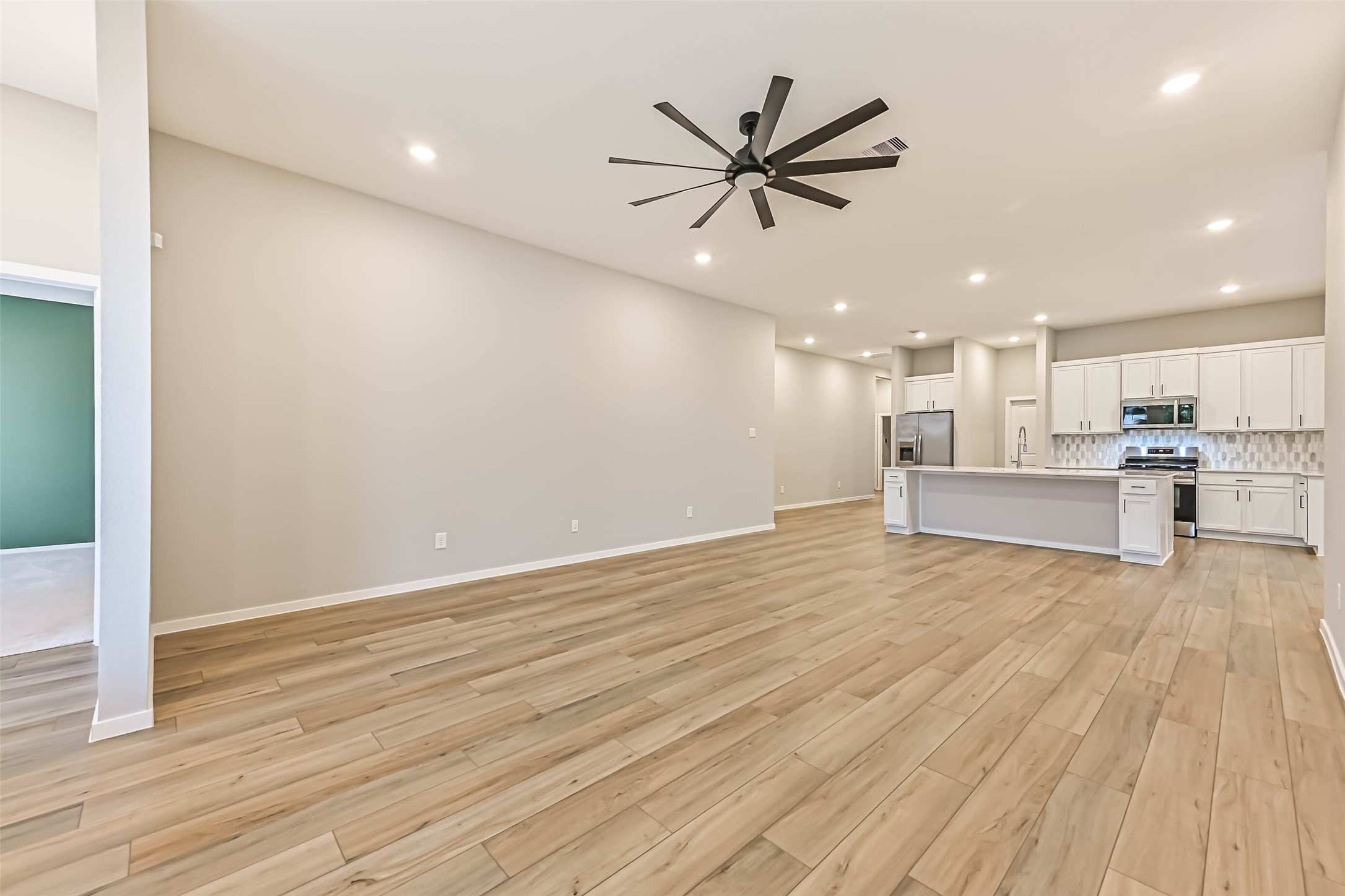 3106 Mariner Island Drive, La Marque, TX 77568