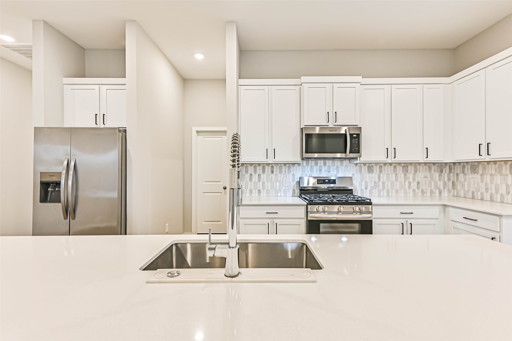 3106 Mariner Island Drive, La Marque, TX 77568