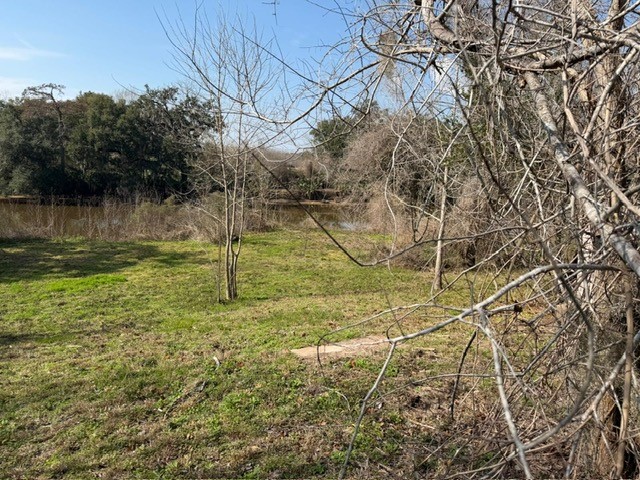 3645 Pan American Road, Brazoria, TX 77422 3645 Pan American Road, Brazoria, TX 77422