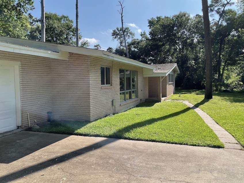 3515 Elm Drive, Dickinson, TX 77539