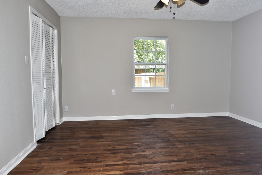 1030 Perkins Drive, Bacliff, TX 77518
