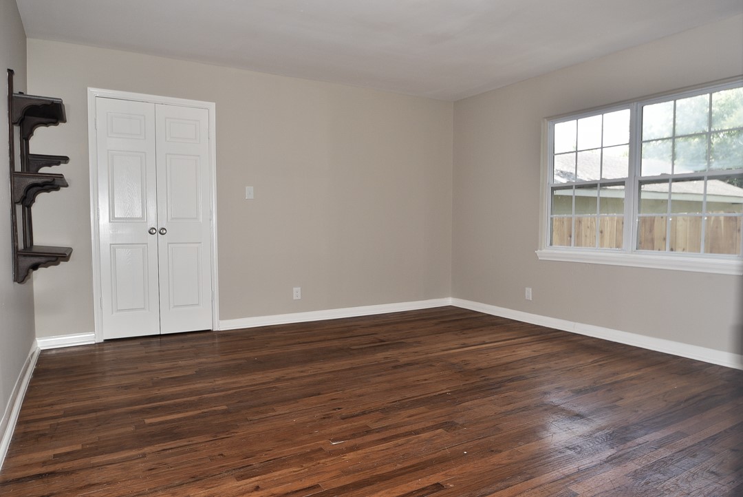 1030 Perkins Drive, Bacliff, TX 77518