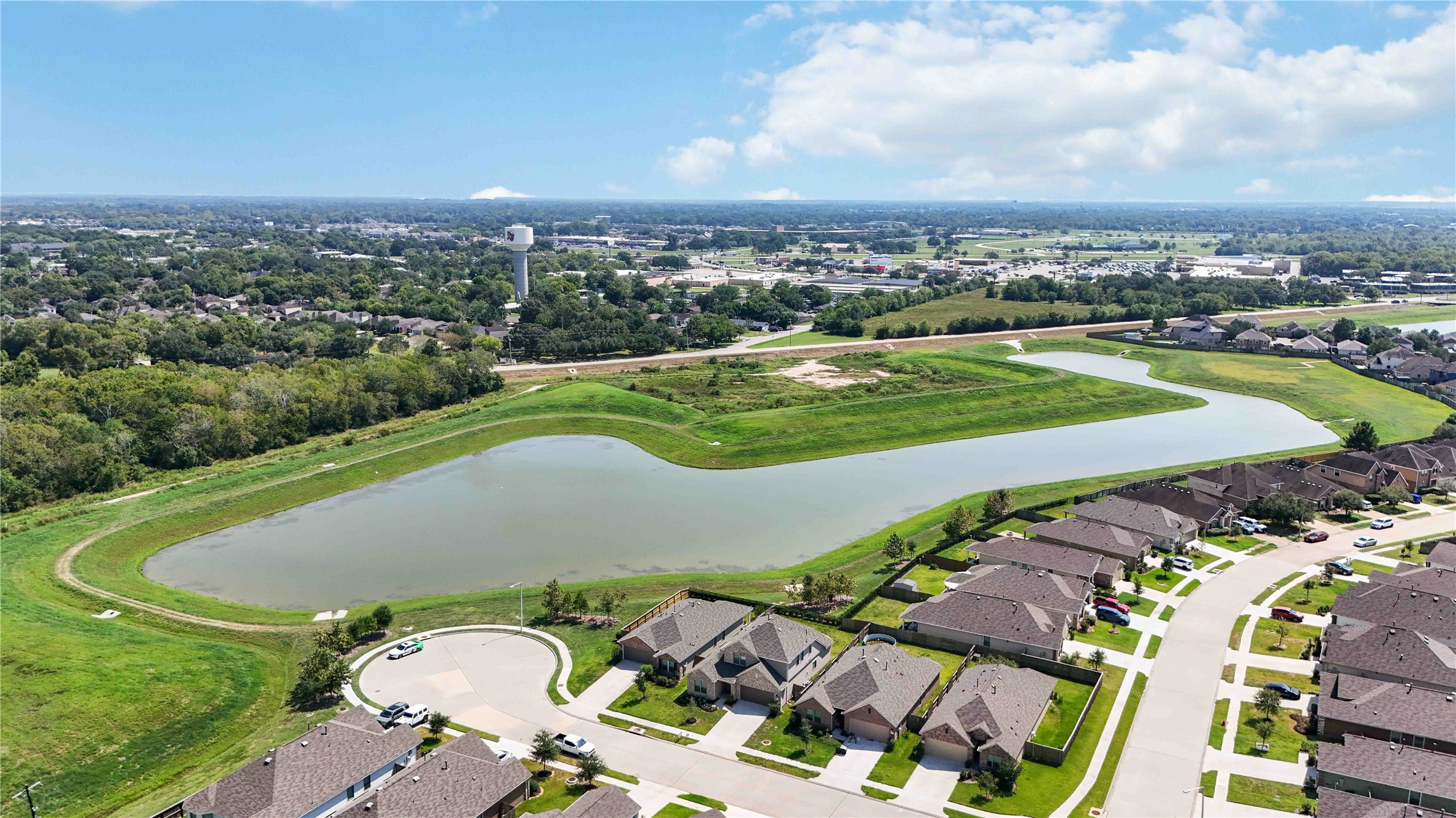 1173 Filly Creek Drive, Alvin, TX 77511