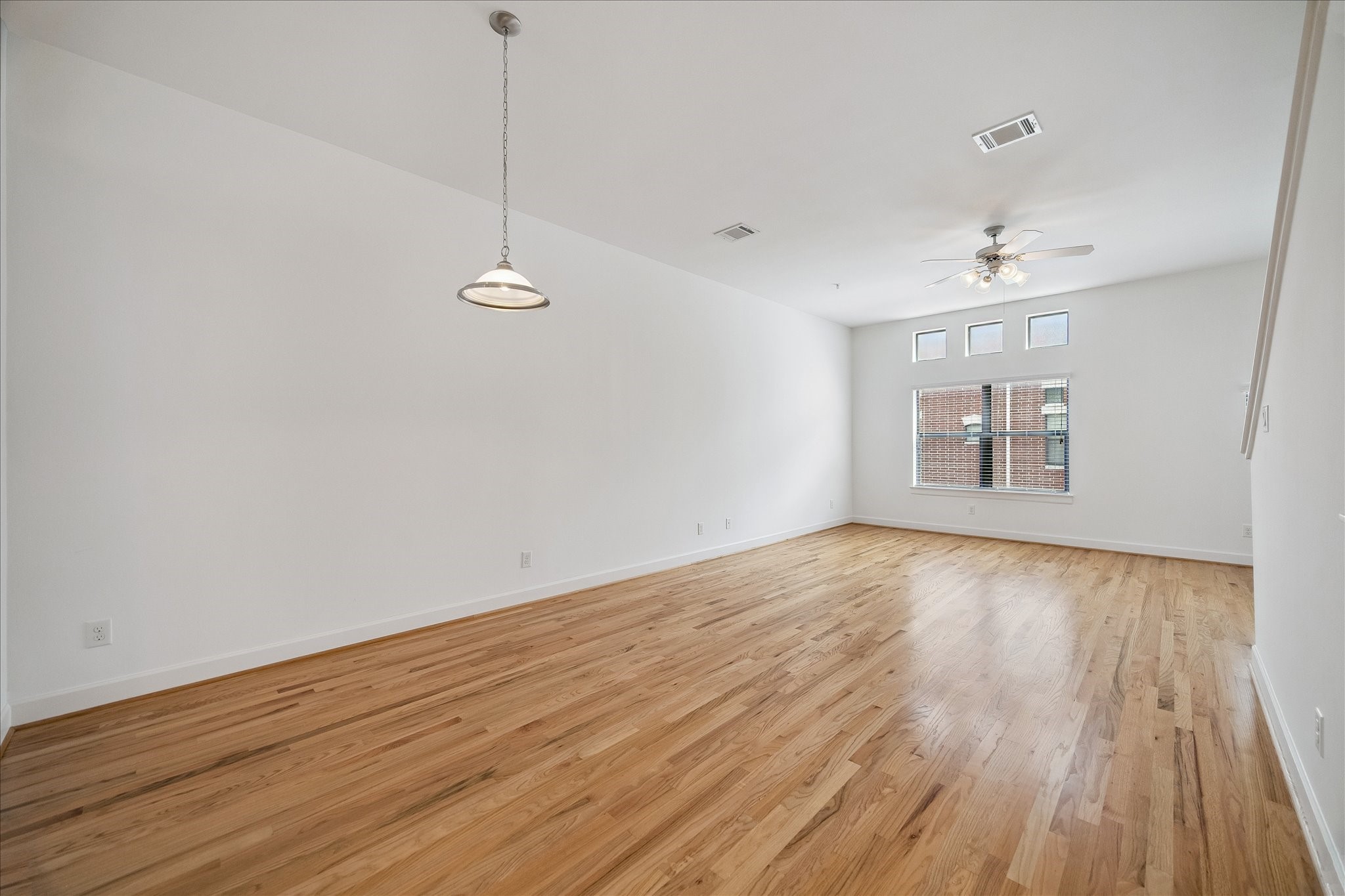 648 Westcross Street, #303, Houston, TX 77018