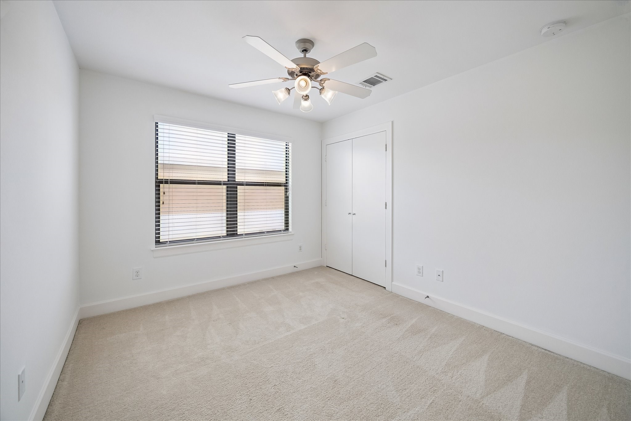 648 Westcross Street, #303, Houston, TX 77018