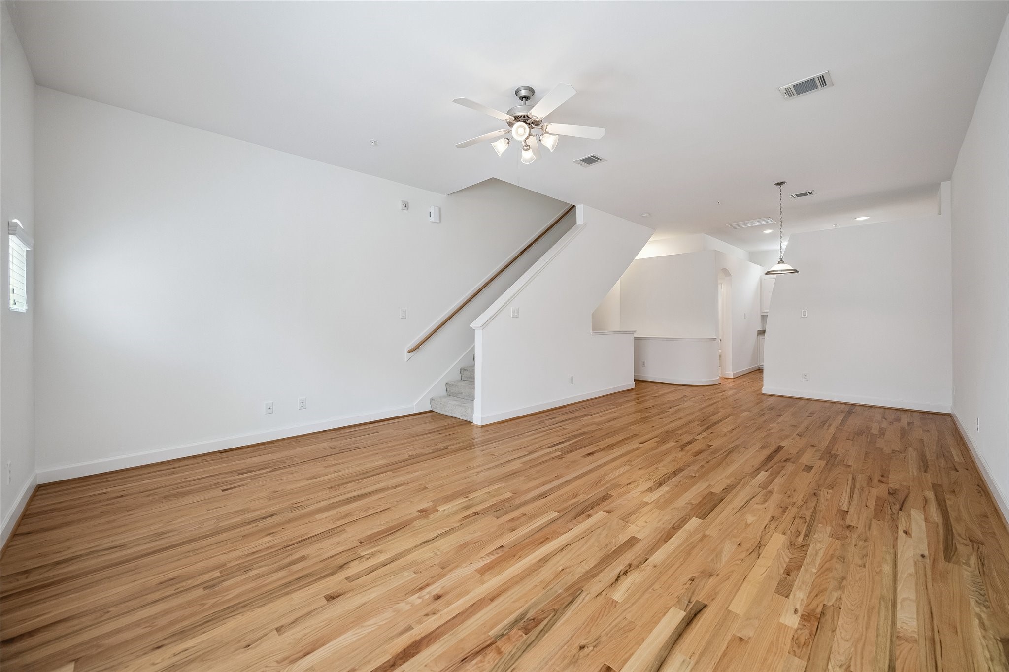 648 Westcross Street, #303, Houston, TX 77018