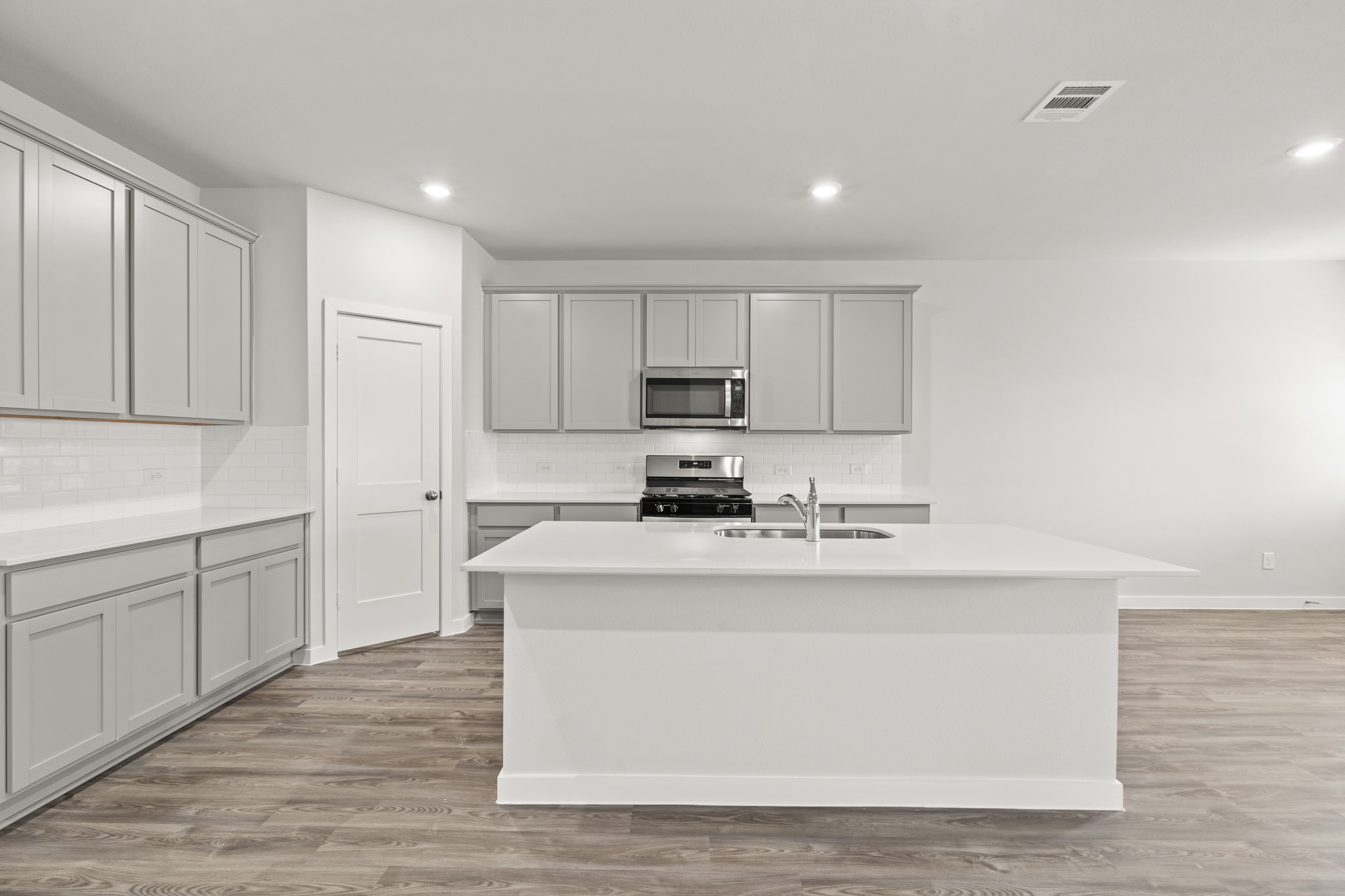 123 Water Grass Trail, Clute, TX 77531 123 Water Grass Trail, Clute, TX 77531