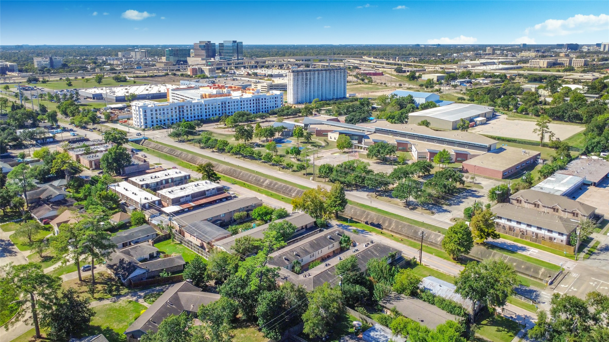 1240 Shadowdale Drive, #14, Houston, TX 77043