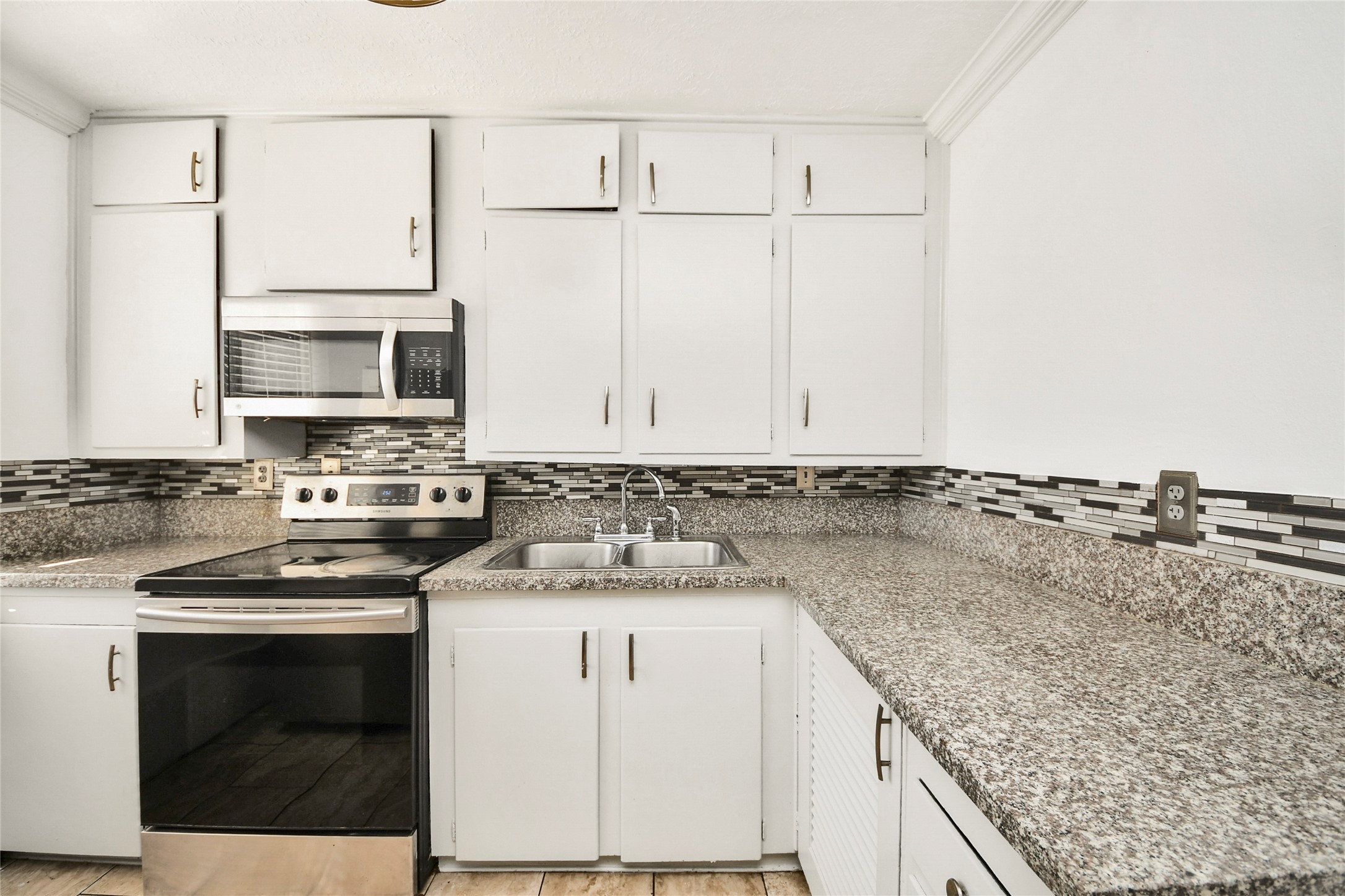 1240 Shadowdale Drive, #14, Houston, TX 77043 1240 Shadowdale Drive, #14, Houston, TX 77043
