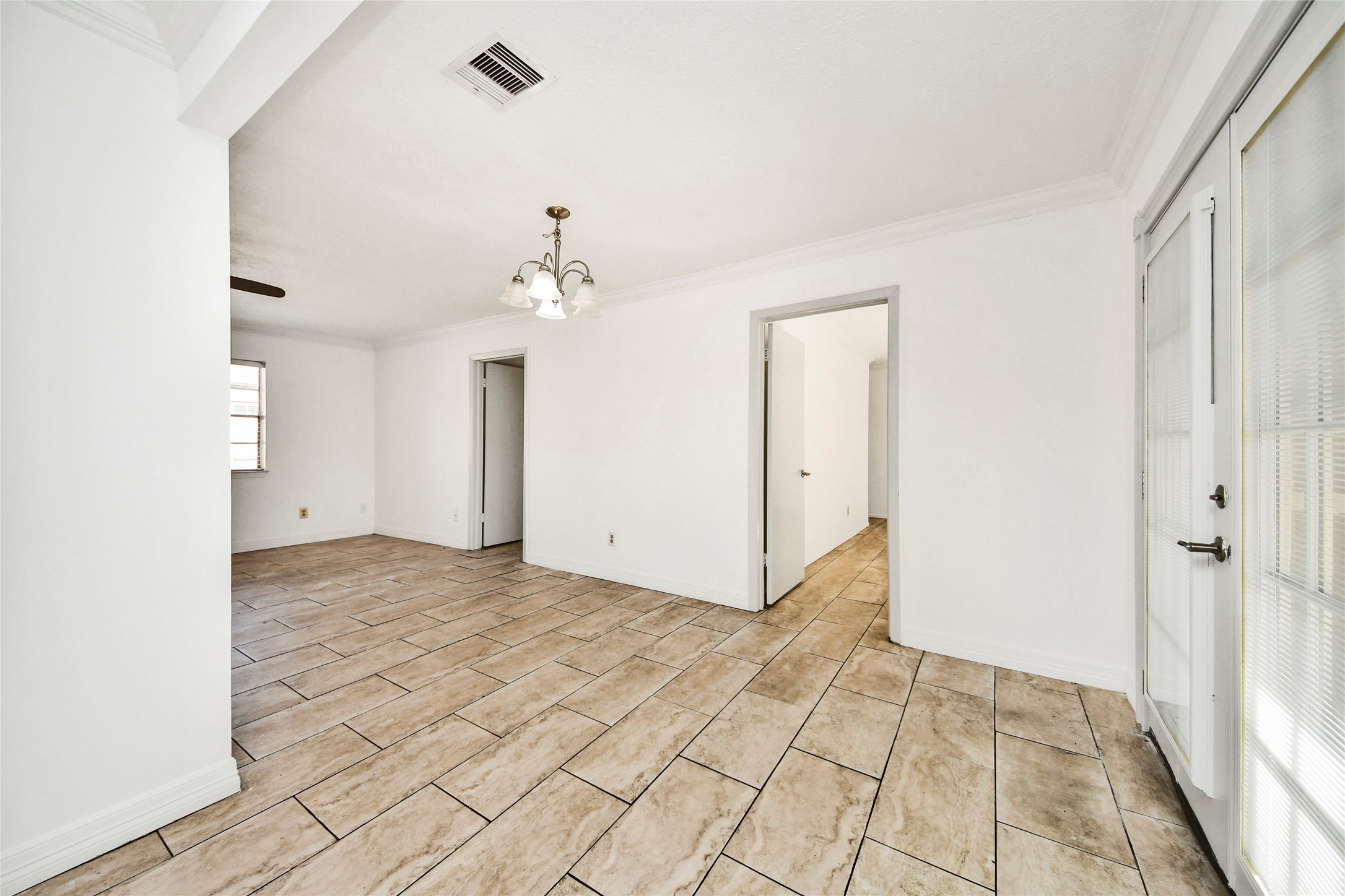 1240 Shadowdale Drive, #14, Houston, TX 77043