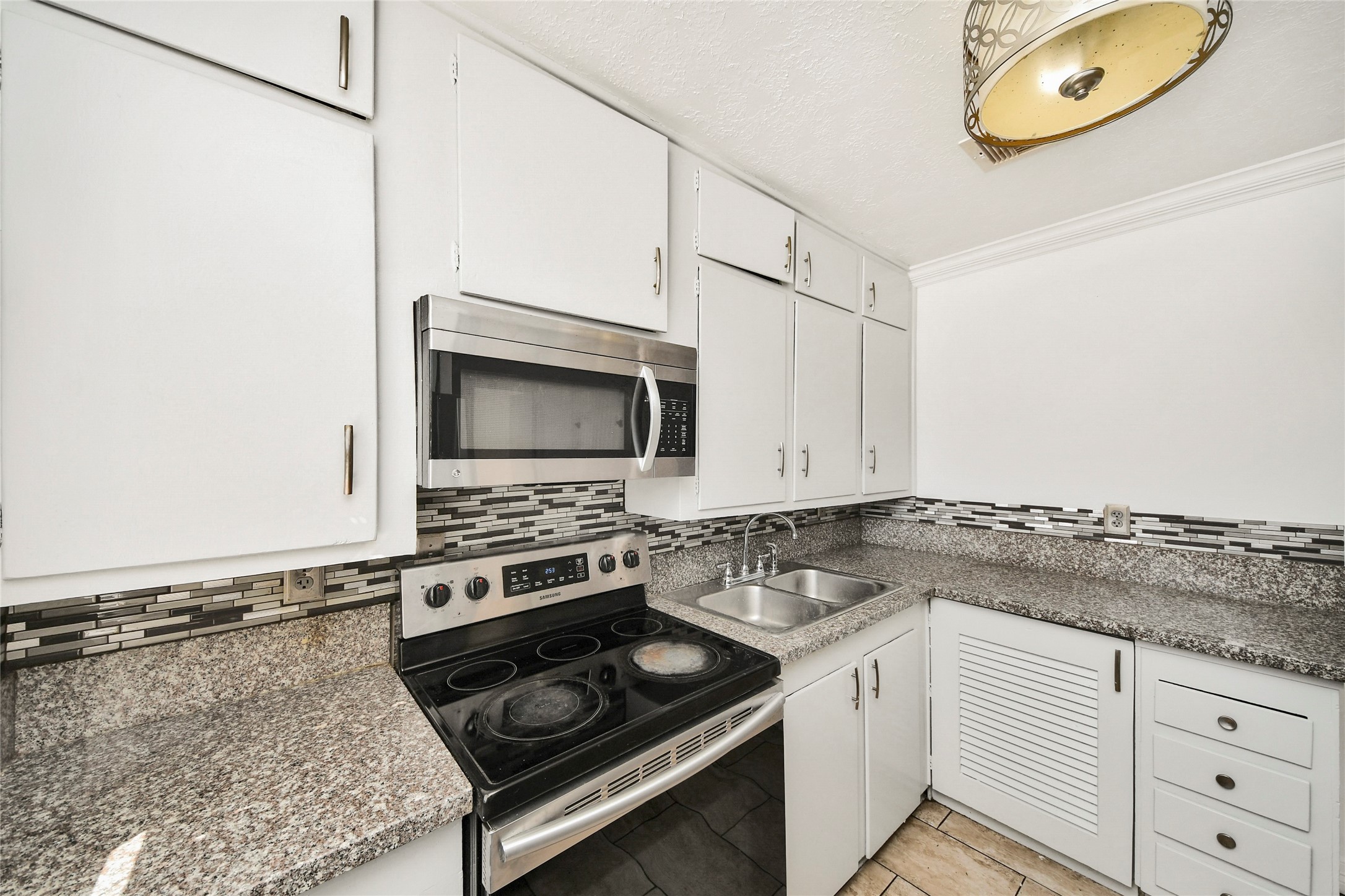 1240 Shadowdale Drive, #14, Houston, TX 77043 1240 Shadowdale Drive, #14, Houston, TX 77043
