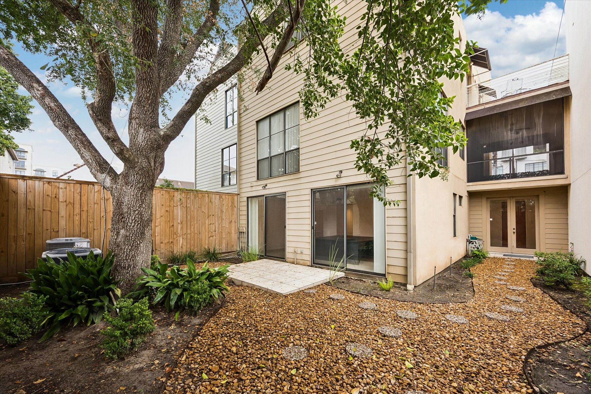 YES, IT IS A SPACIOUS BACKYARD.