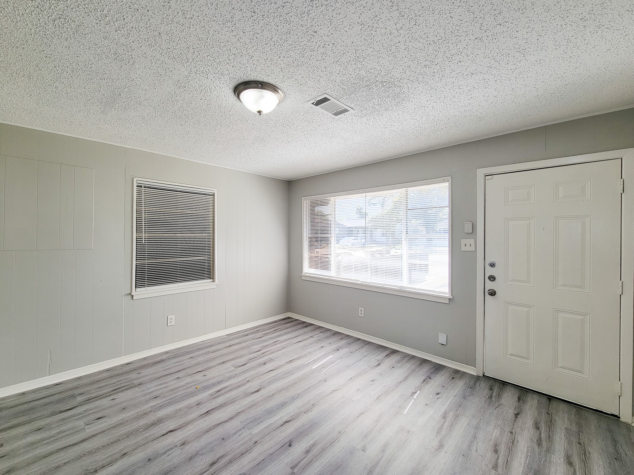 5007 Caplin Street, Houston, TX 77026