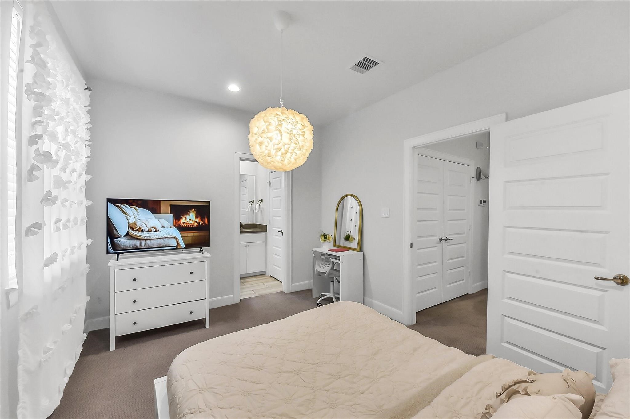 2804 Grand Fountains Drive, #D, Houston, TX 77054
