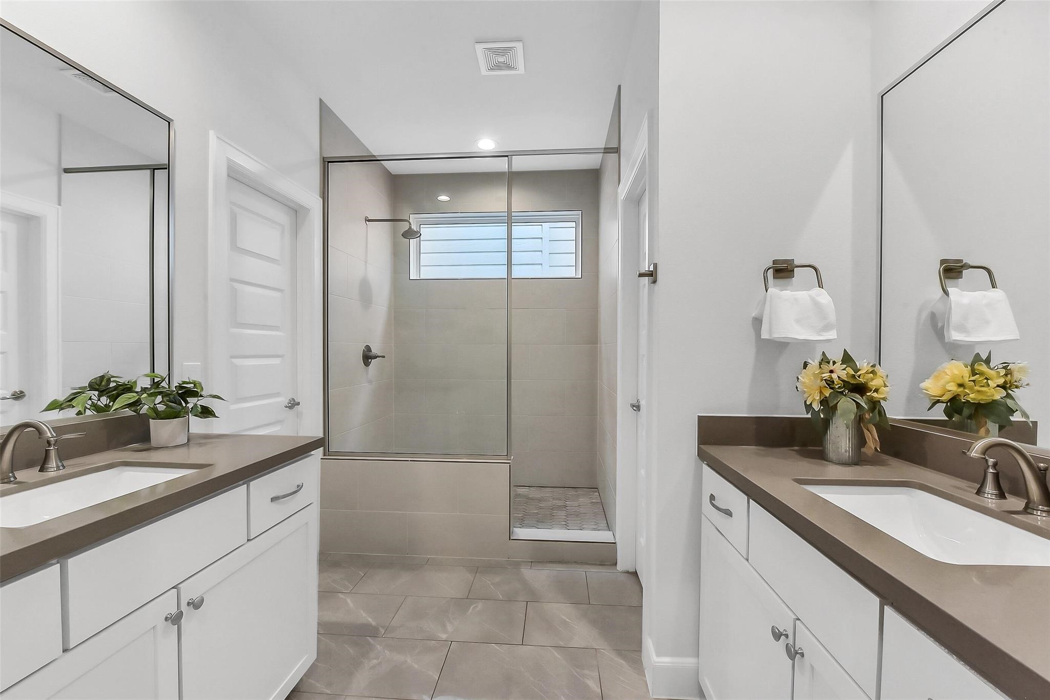 2804 Grand Fountains Drive, #D, Houston, TX 77054