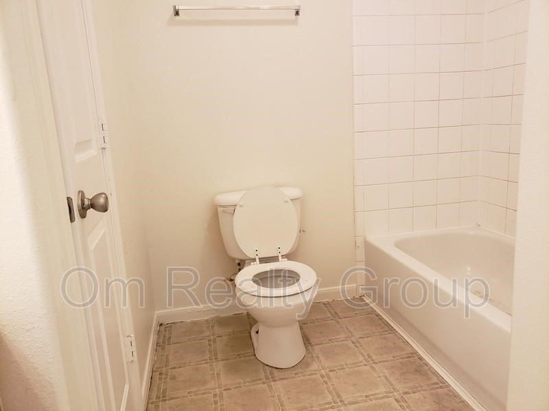 6655 Stonefort Ct, Katy, TX 77449