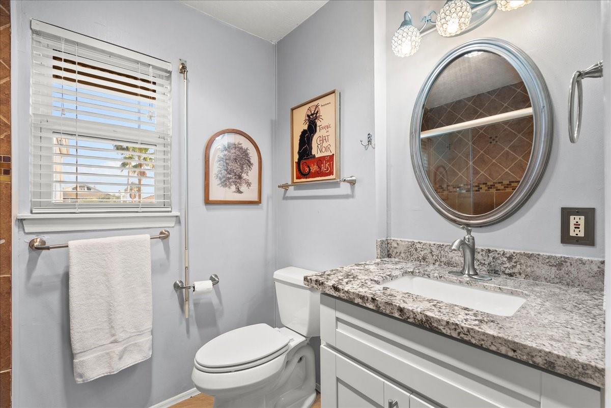 2nd Bathroom