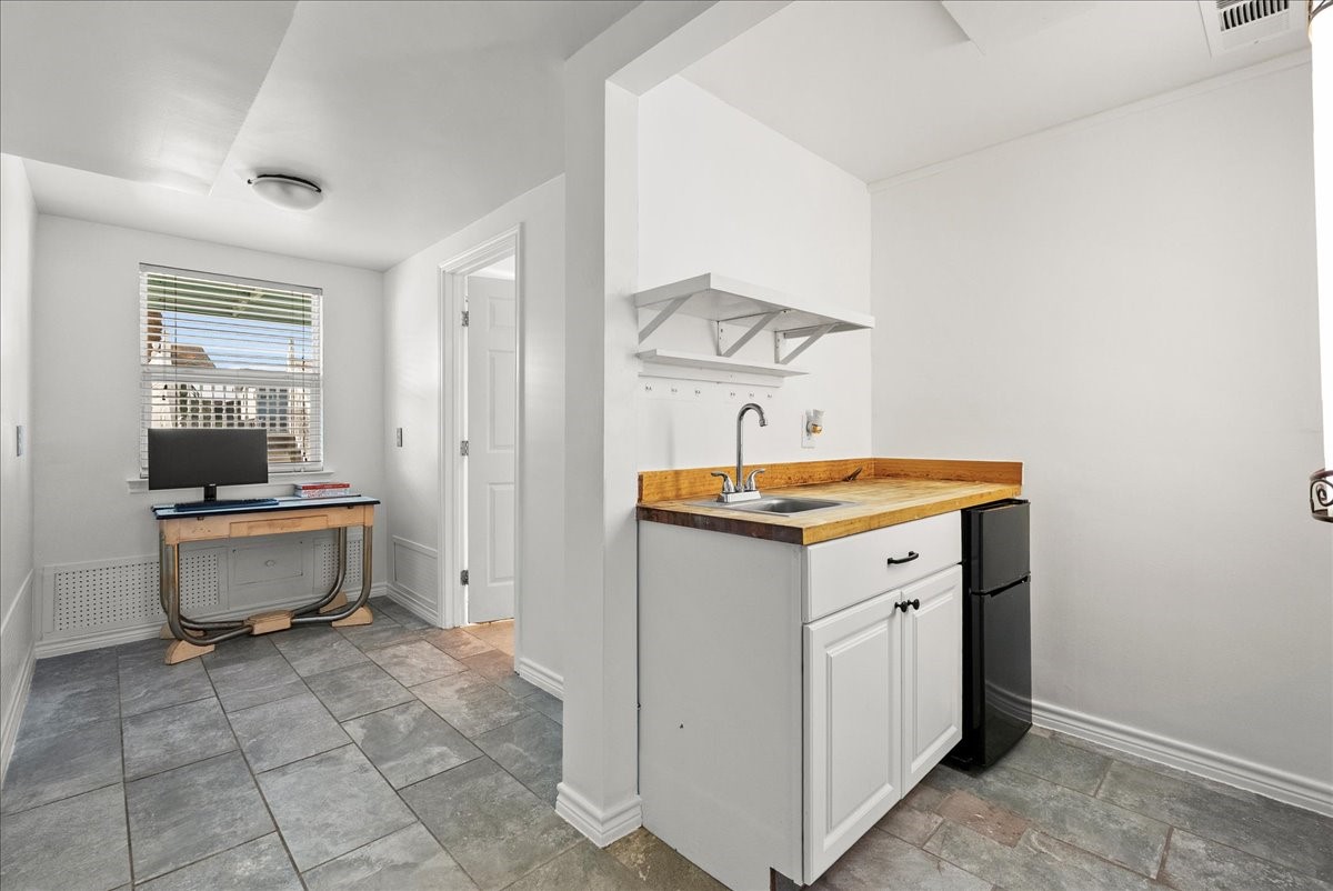 Downstairs kitchenette and bathroom