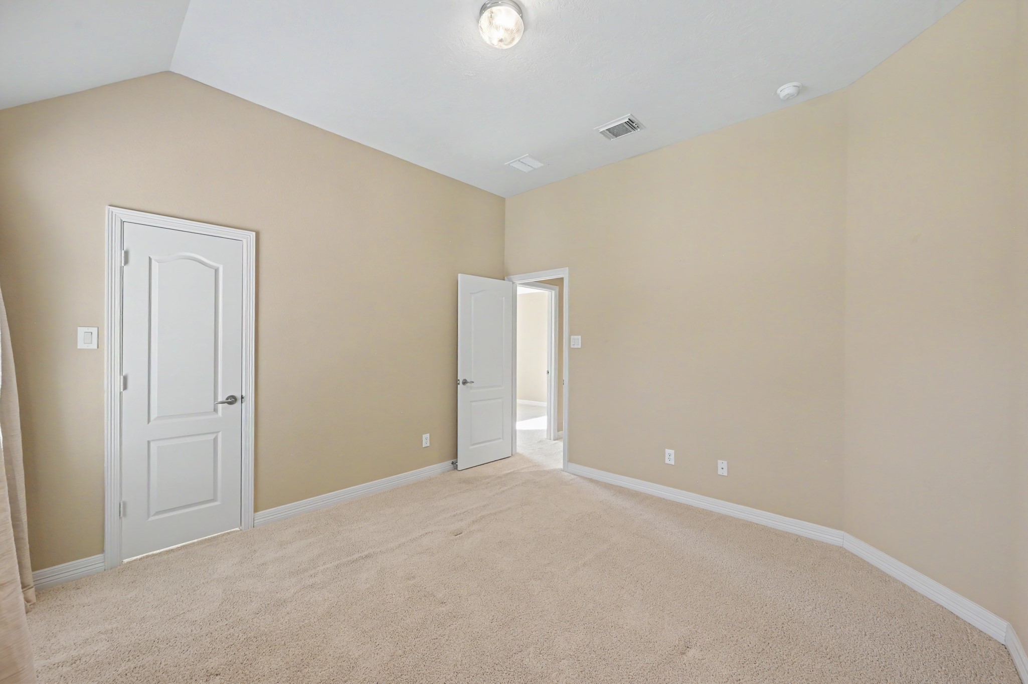 Upstairs bedroom 3