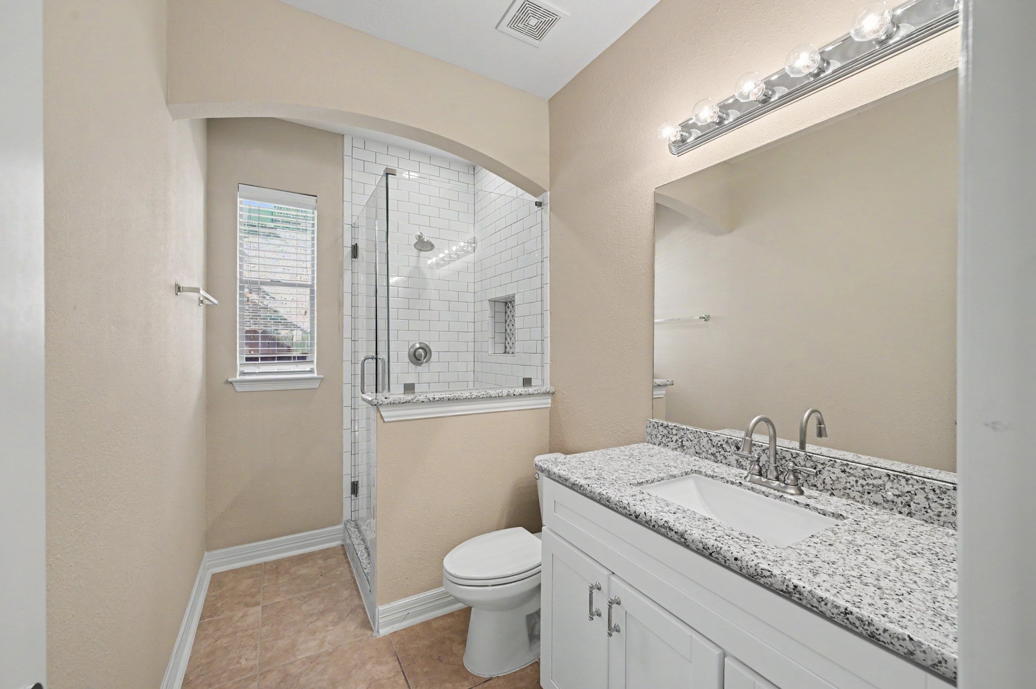 Downstairs guest bathroom