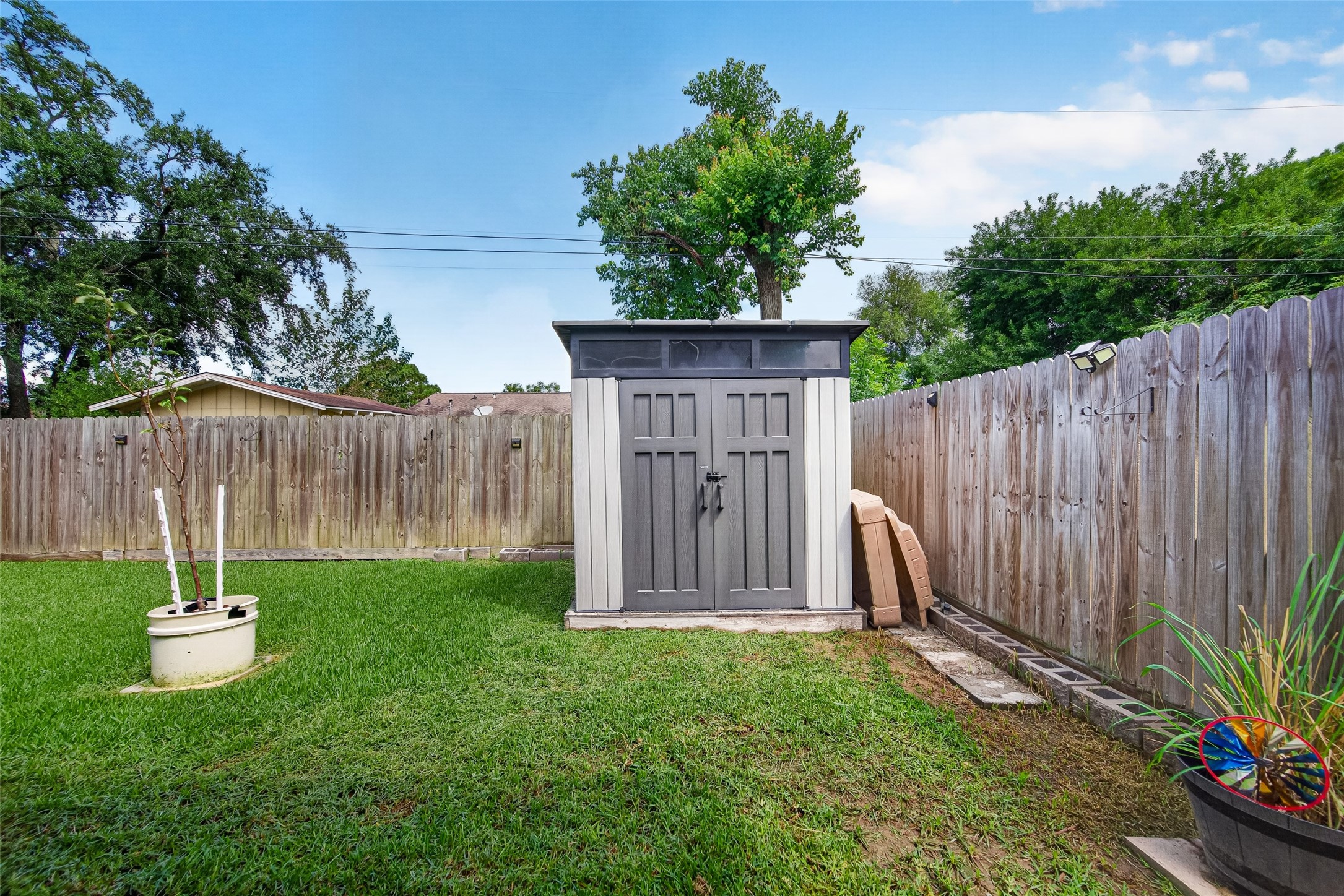 2316 29th Avenue N, Texas City, TX 77590