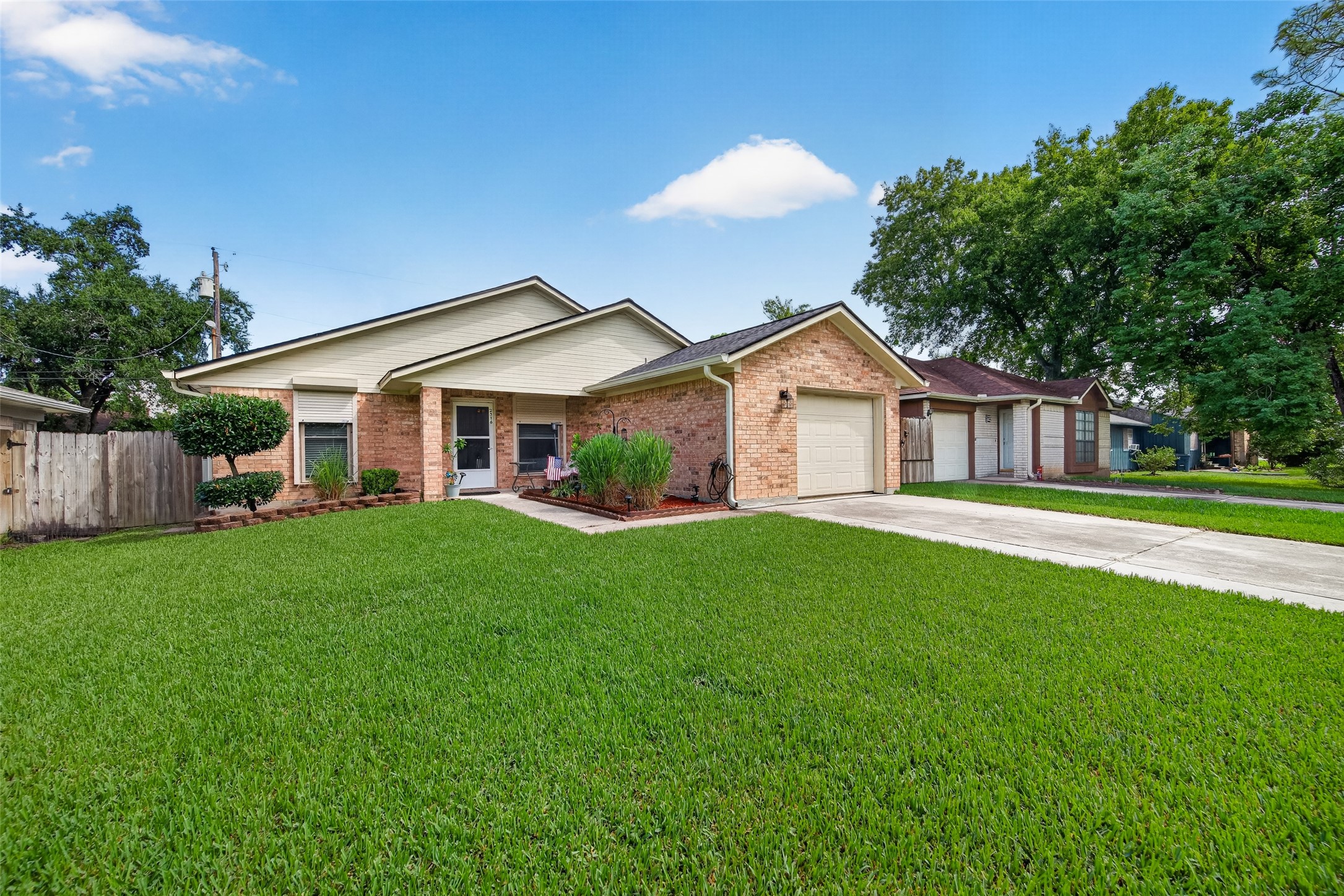 2316 29th Avenue N, Texas City, TX 77590