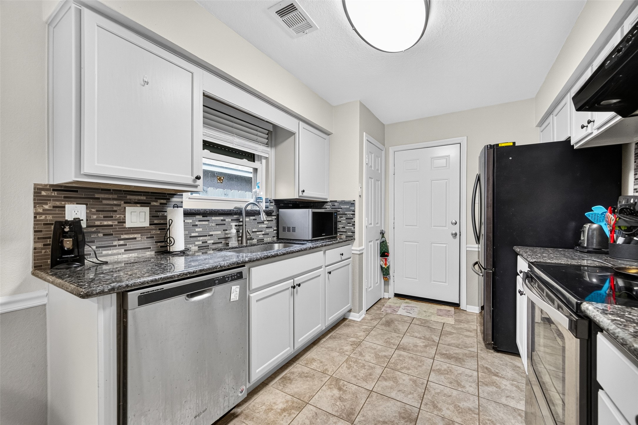 2316 29th Avenue N, Texas City, TX 77590