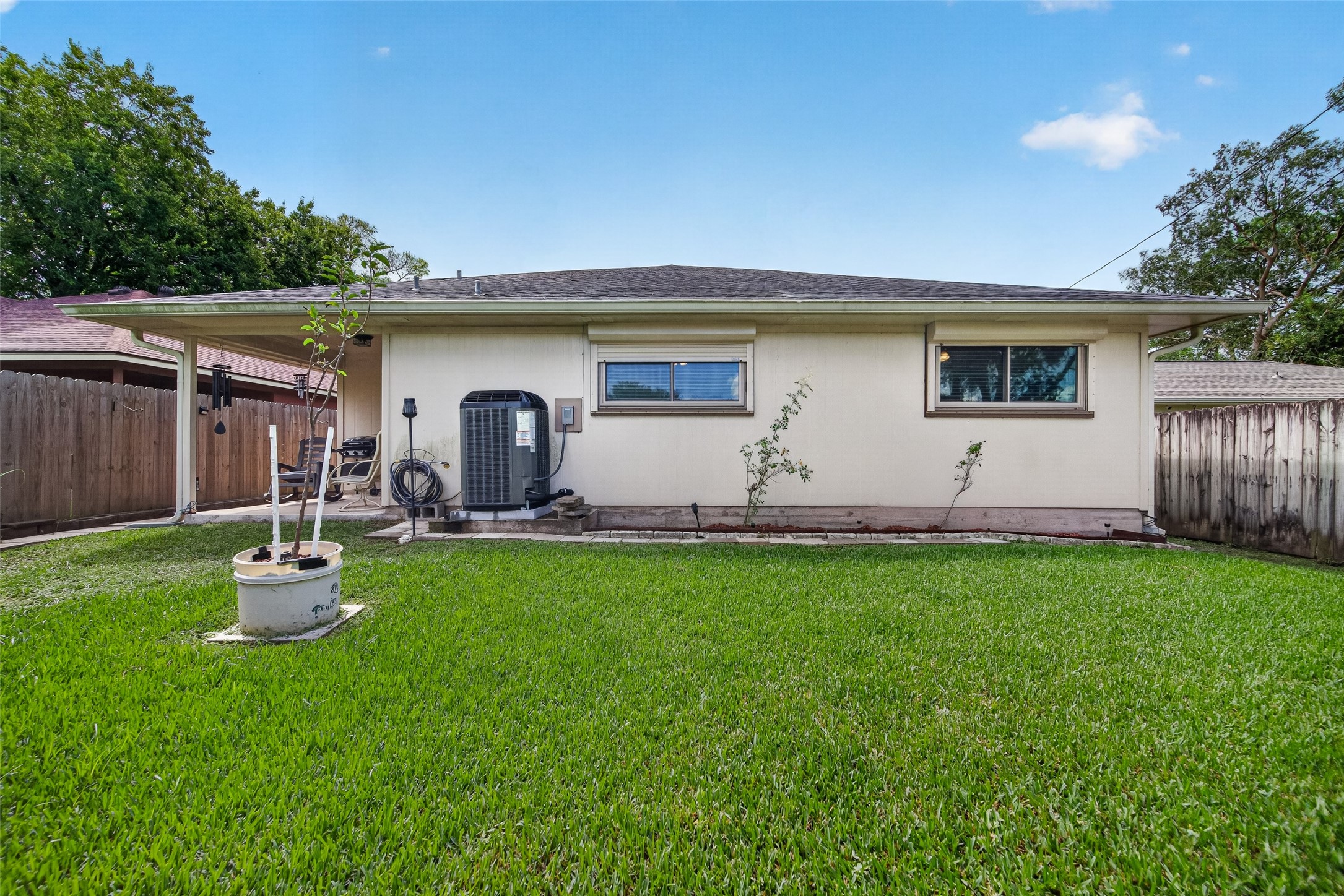 2316 29th Avenue N, Texas City, TX 77590