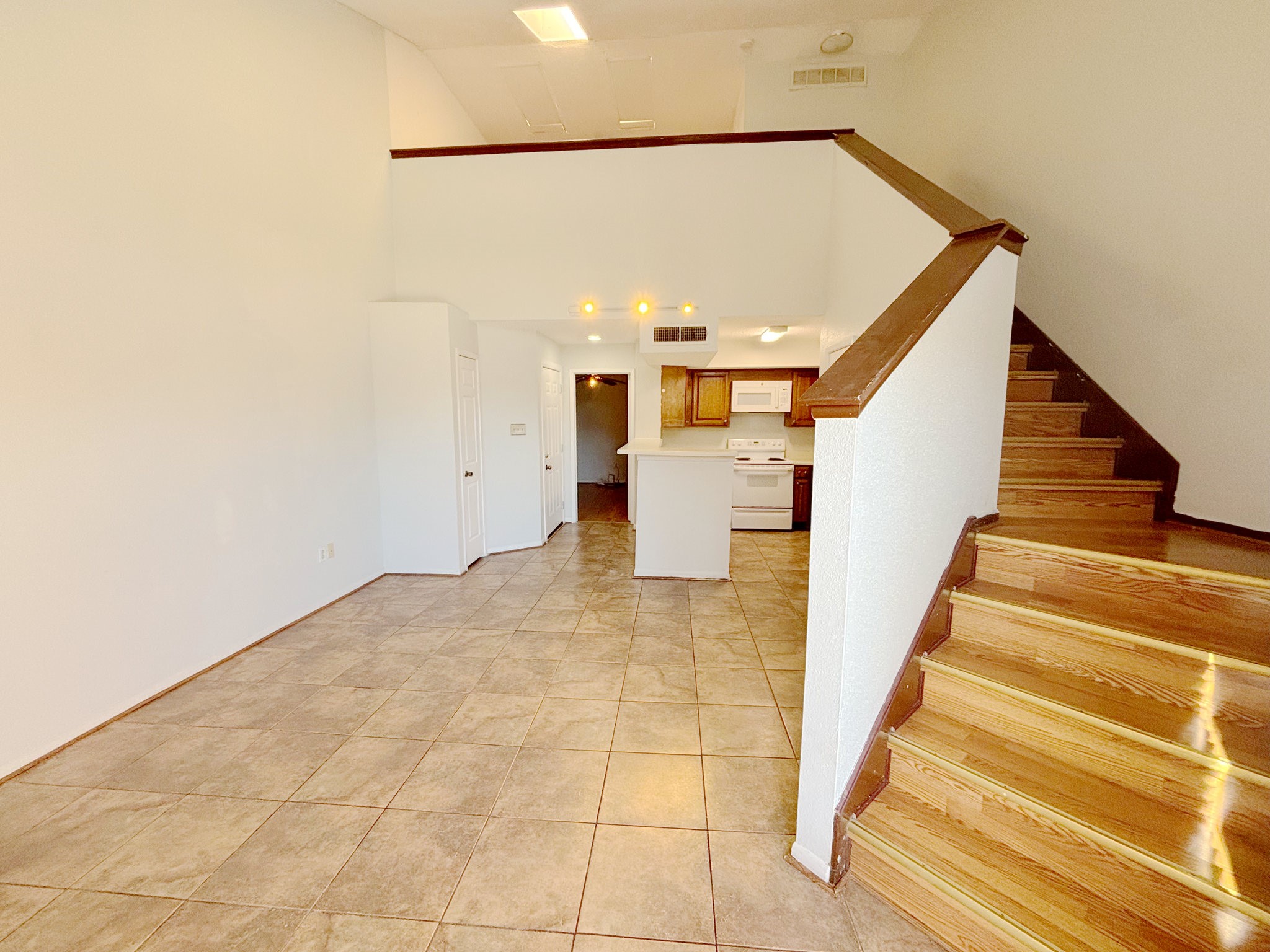 10855 Meadowglen Lane, #1024, Houston, TX 77042 10855 Meadowglen Lane, #1024, Houston, TX 77042