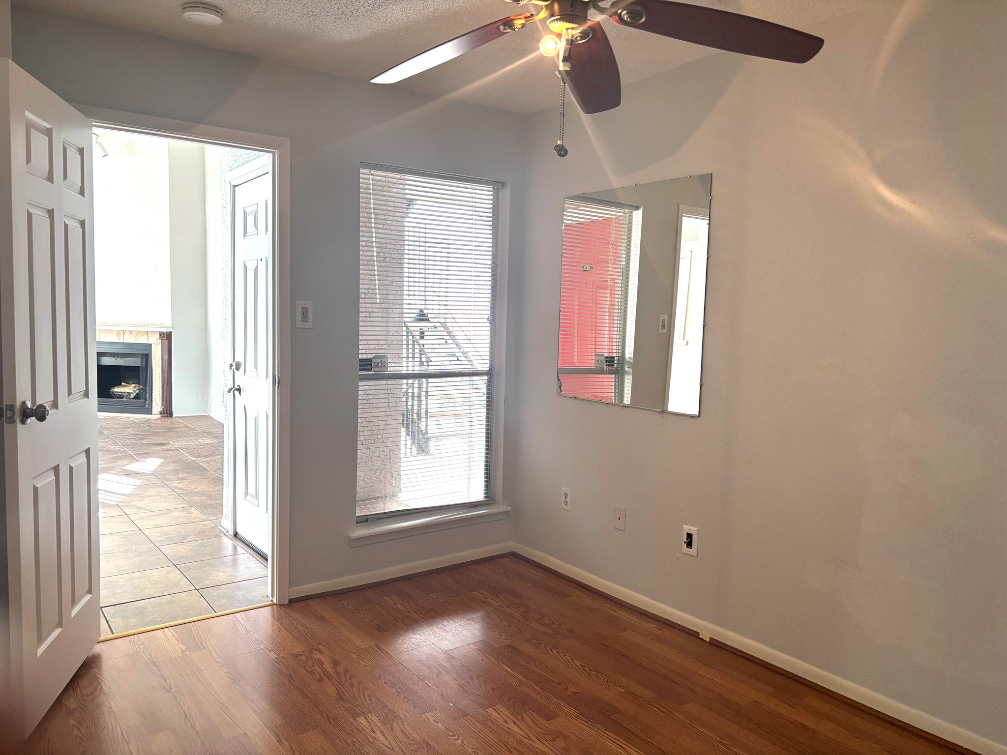 10855 Meadowglen Lane, #1024, Houston, TX 77042 10855 Meadowglen Lane, #1024, Houston, TX 77042